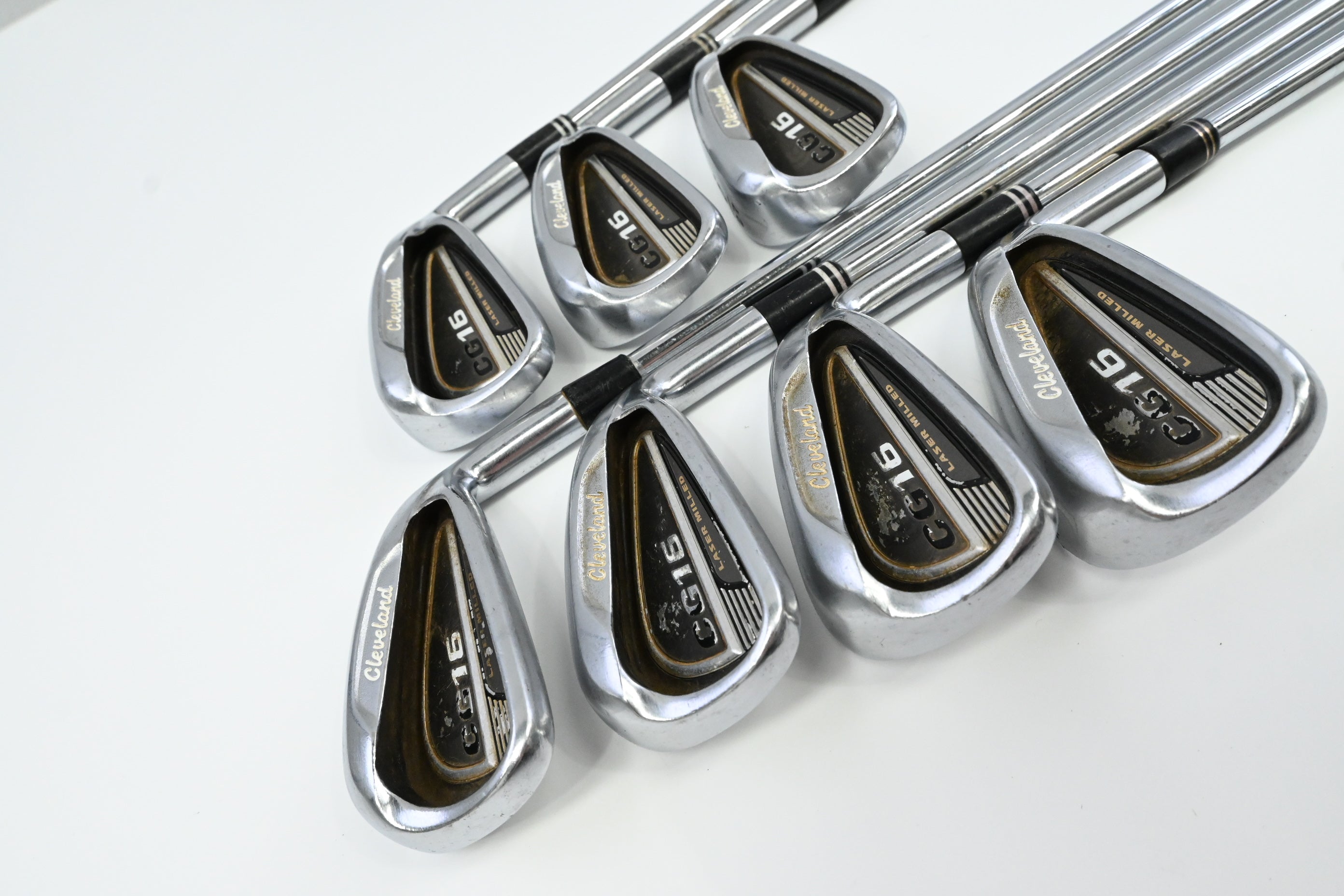 Cleveland CG16 Chrome Irons / 4-PW / Regular Flex Cleveland Traction 85 Shafts