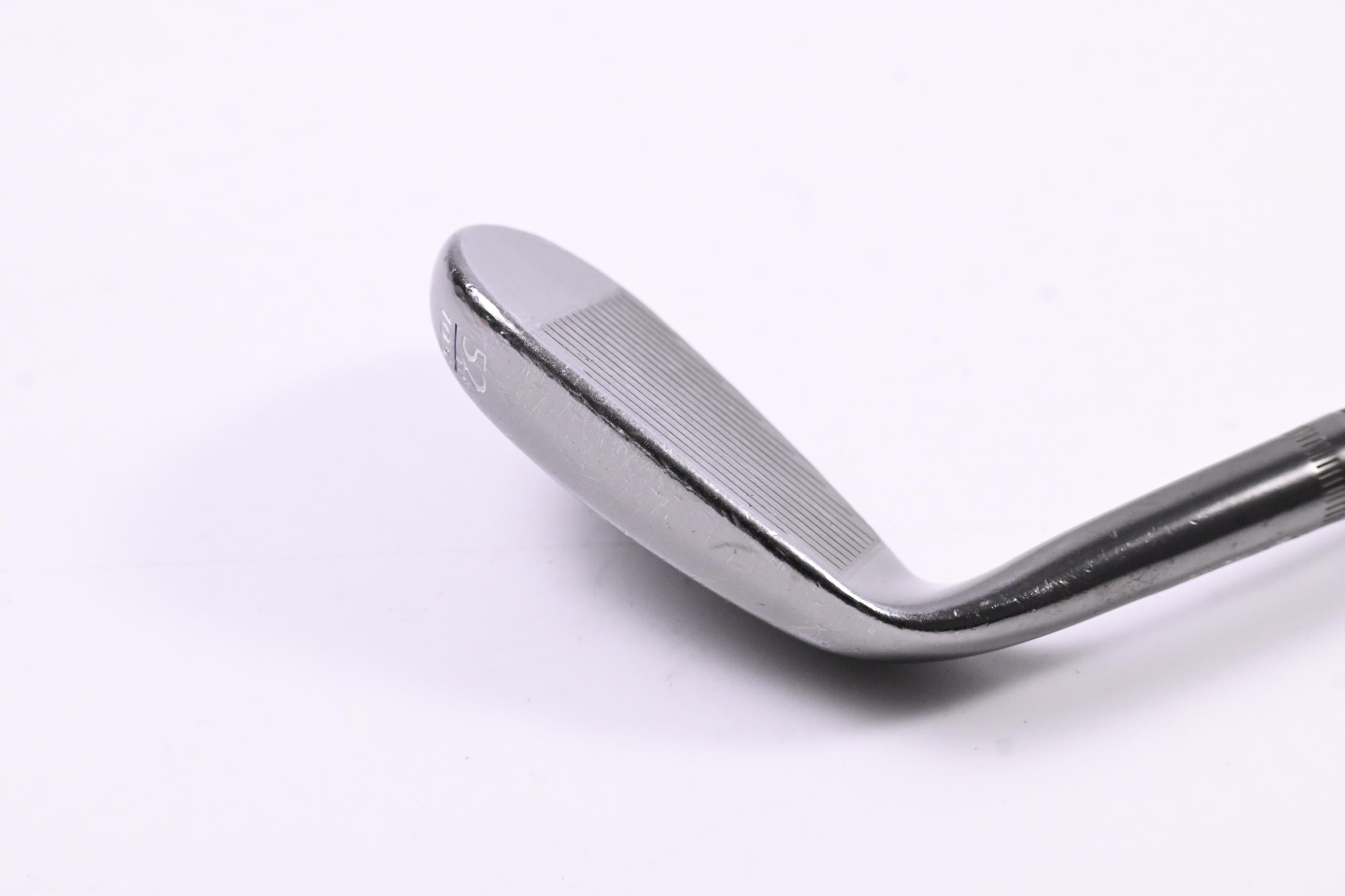 Callaway Jaws MD5 Gap Wedge / 52 Degree / Stiff Flex Dynamic Gold 115 S200