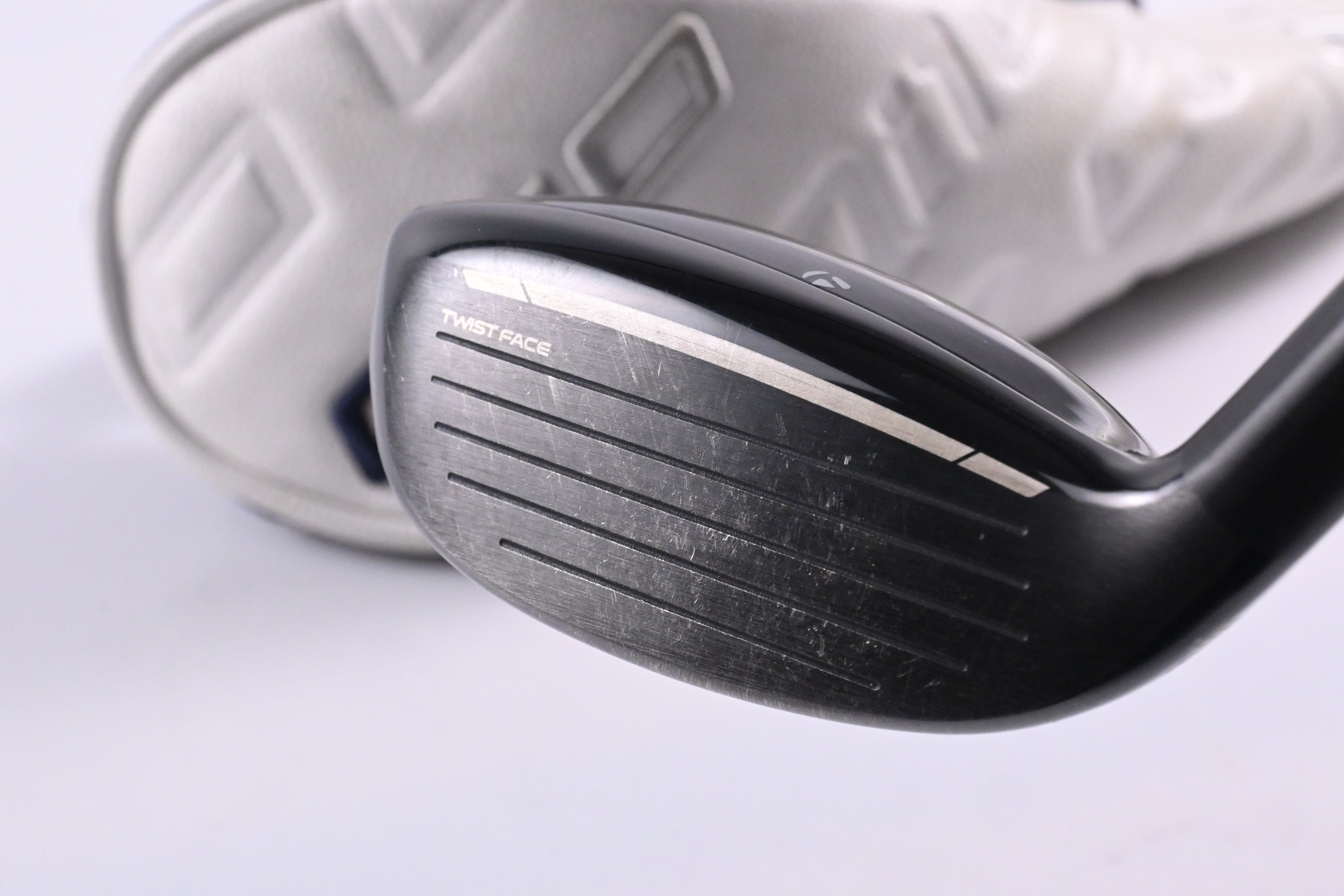 Taylormade Qi10 #3 Hybrid / 19 Degree / Regular Flex HZRDUS Smoke Red RDX 70