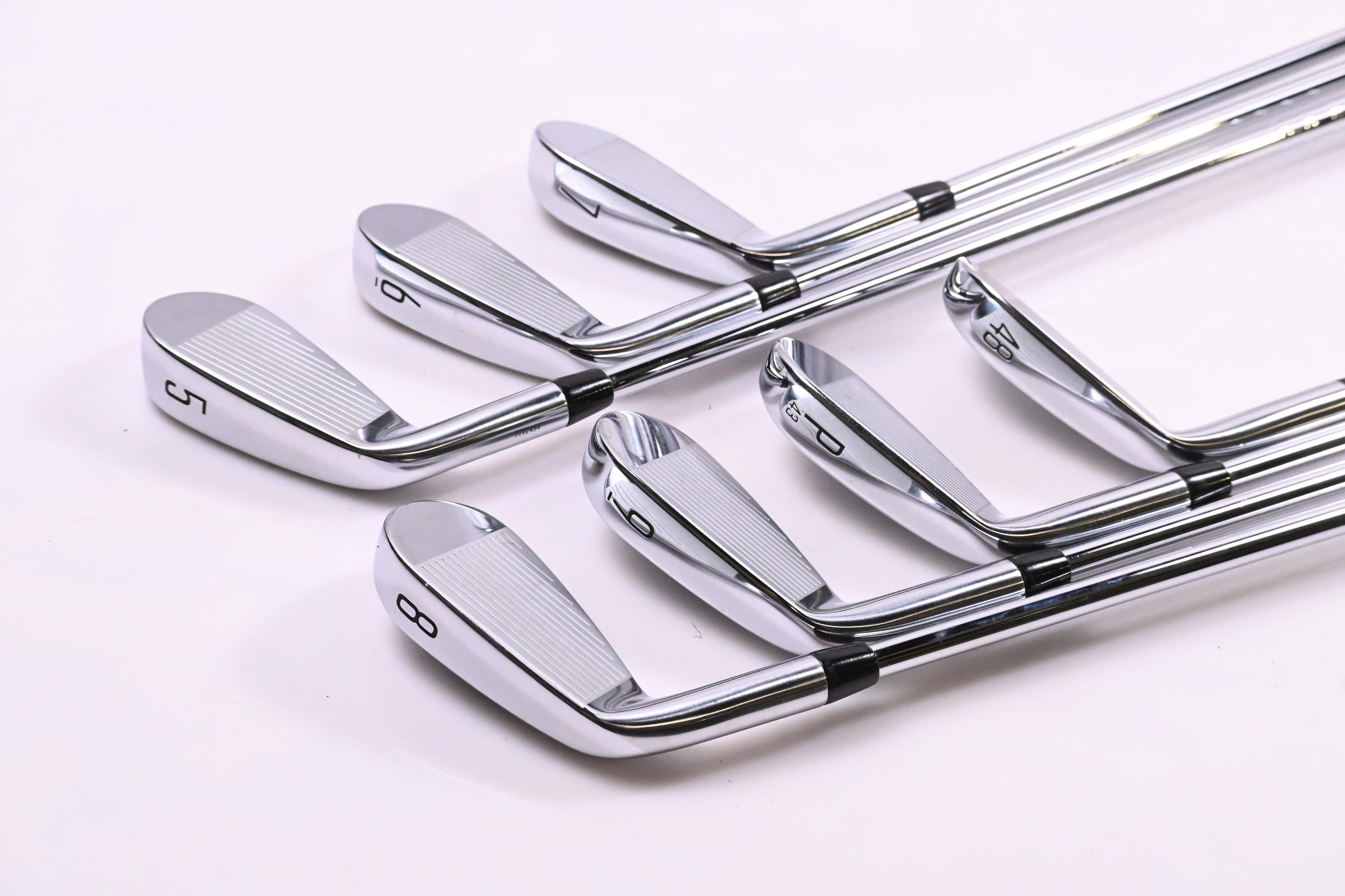 Titleist T350 Irons / 5-PW+48° / Regular Flex AMT Red R300 Shafts