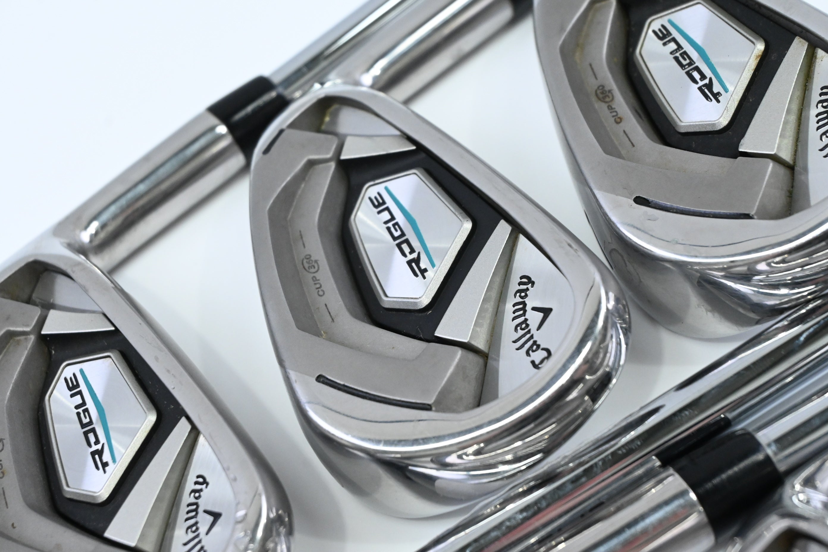 Callaway Rogue Irons / 5-PW+SW / Regular Flex XP R300 95 Shaft