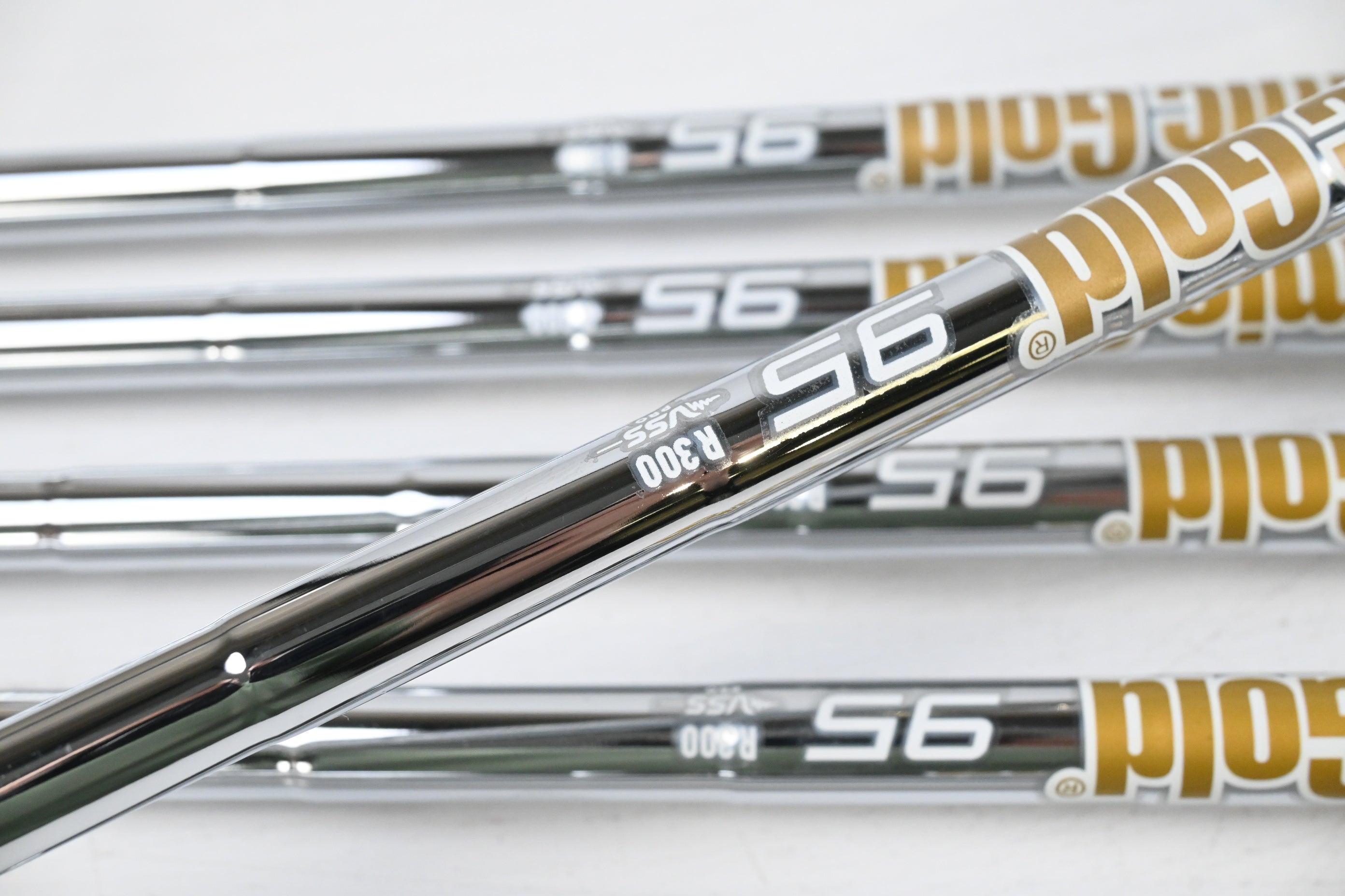 Wilson Dynapwr 2023 Forged Irons / 6-PW+GW / Regular Flex Dynamic Gold R300 95
