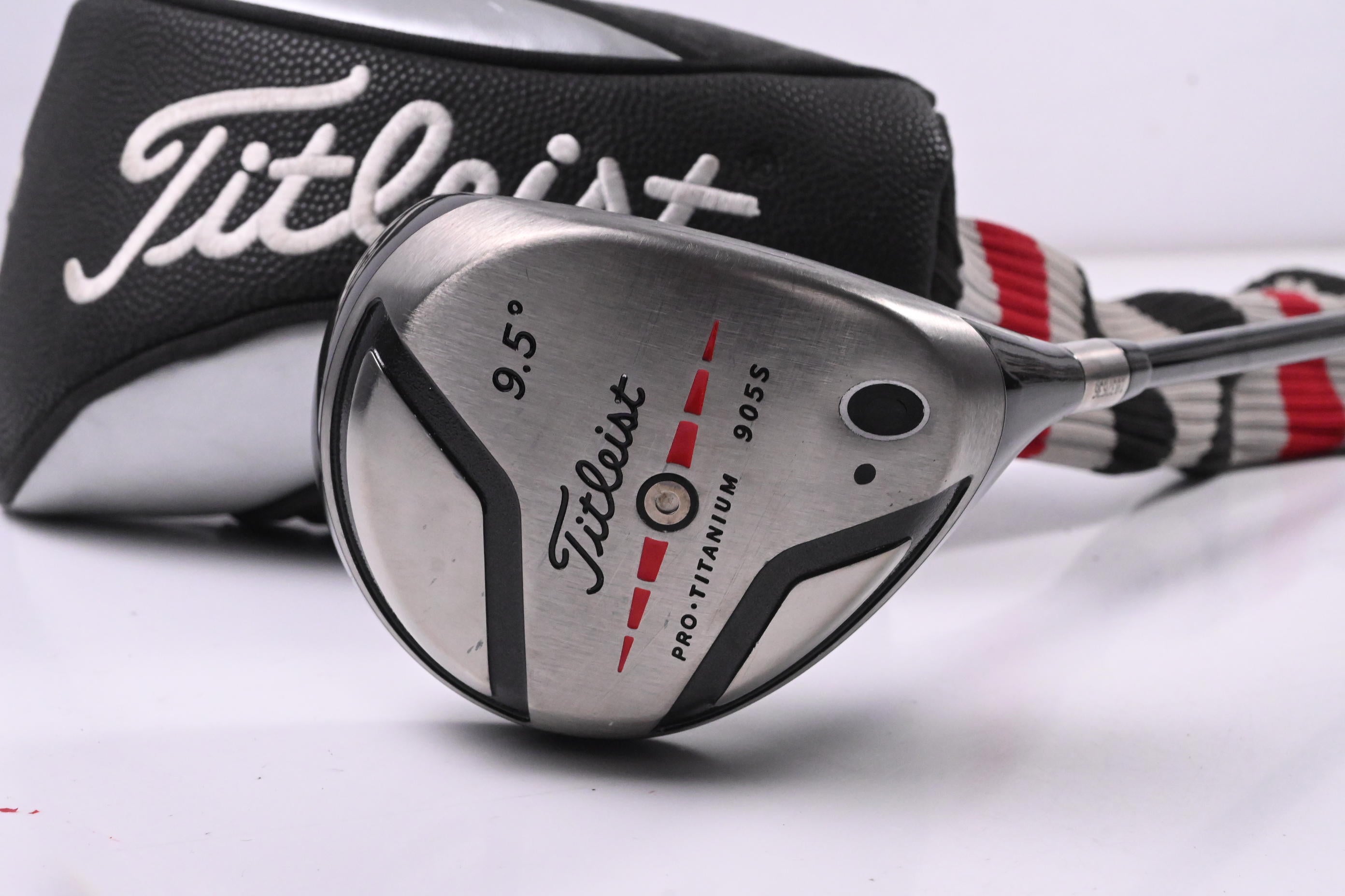 Titleist 905 S Driver / 9.5 Degree / Stiff Flex Fujikura Speeder Shaft