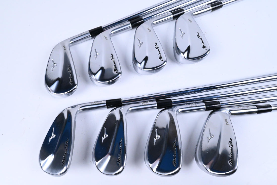 Mizuno Pro 225 Irons / 4-PW+GW / Stiff Flex Dynamic Gold S300 105 Shafts