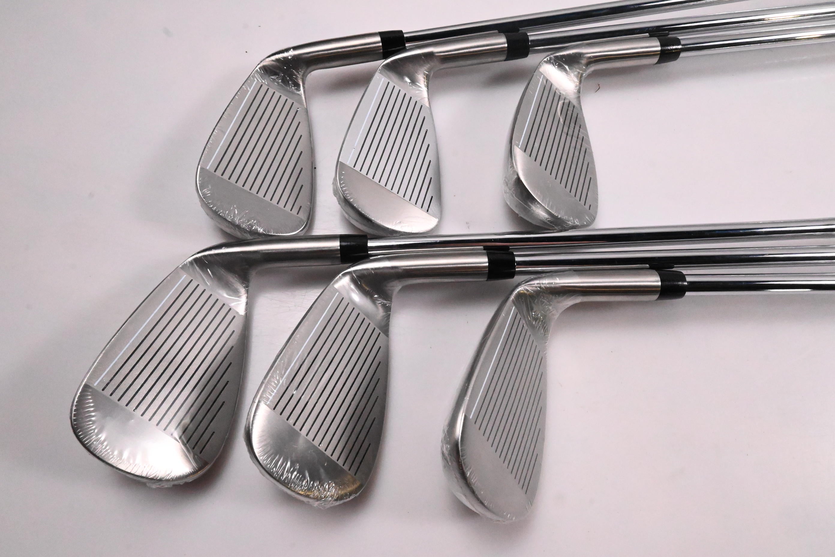 Left Hand Ben Hogan TX-682 Irons / 6-PW+SW / Regular Flex Hogan Shafts