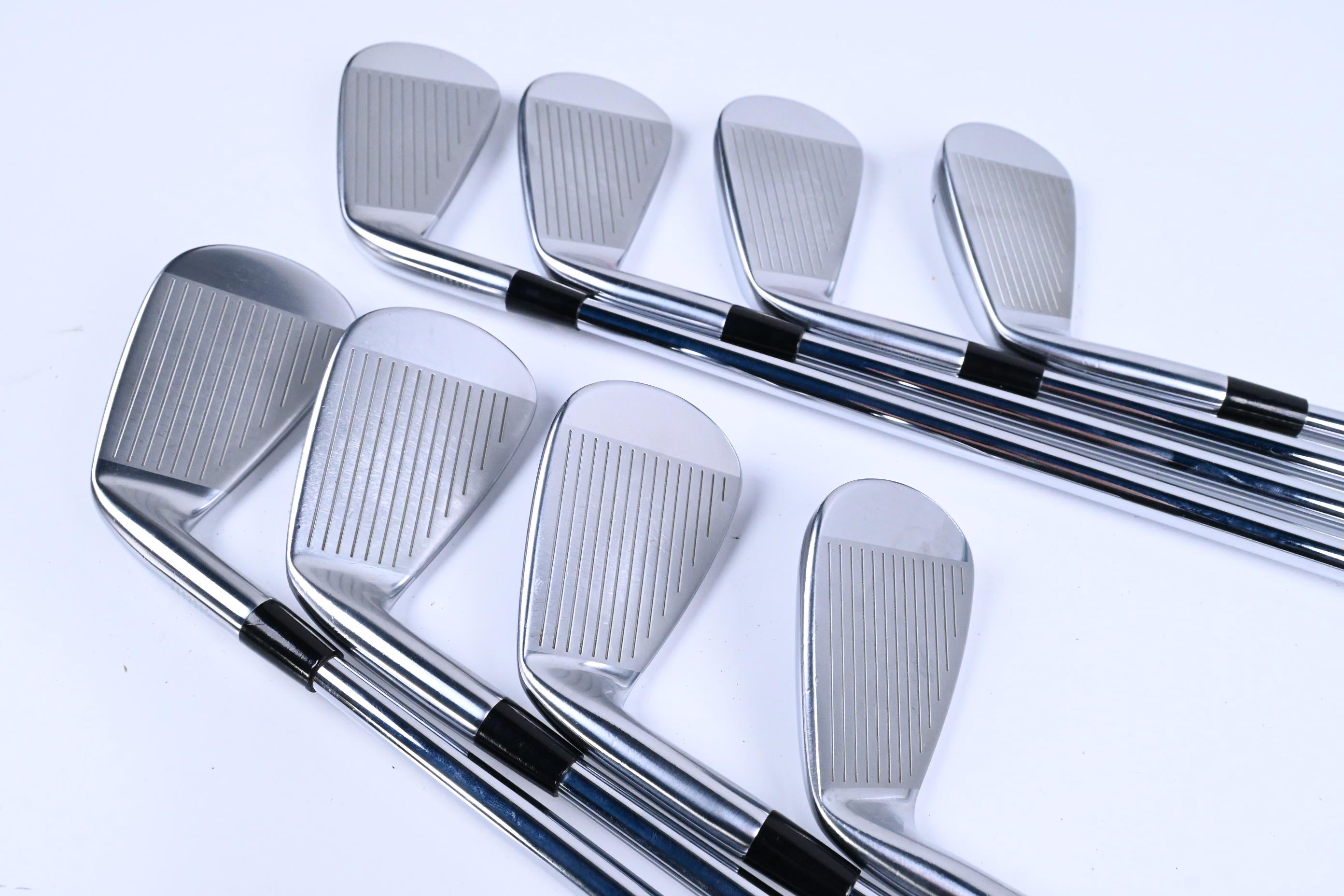 Mizuno Pro 225 Irons / 4-PW+GW / Stiff Flex Dynamic Gold S300 105 Shafts