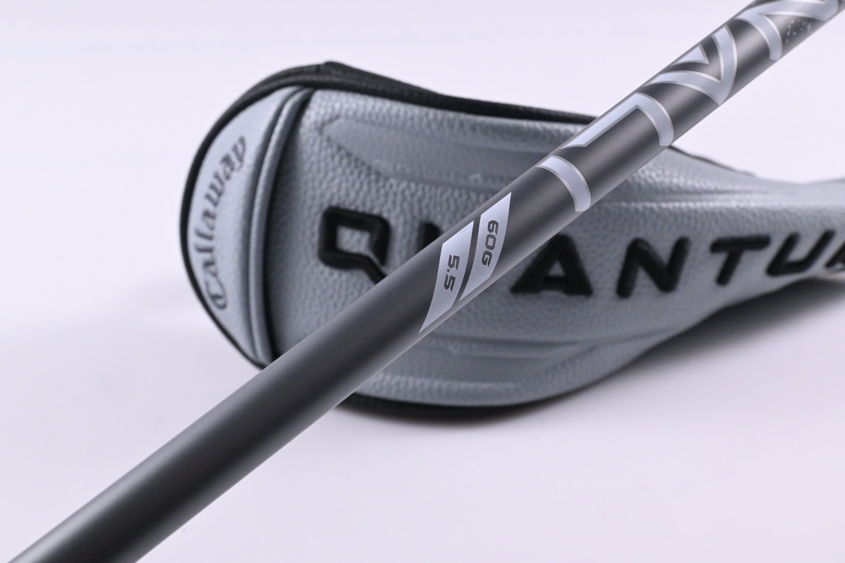 Callaway Quantum Max D #5 Wood / 18 Degree / Regular Flex Denali Frost Silver 60