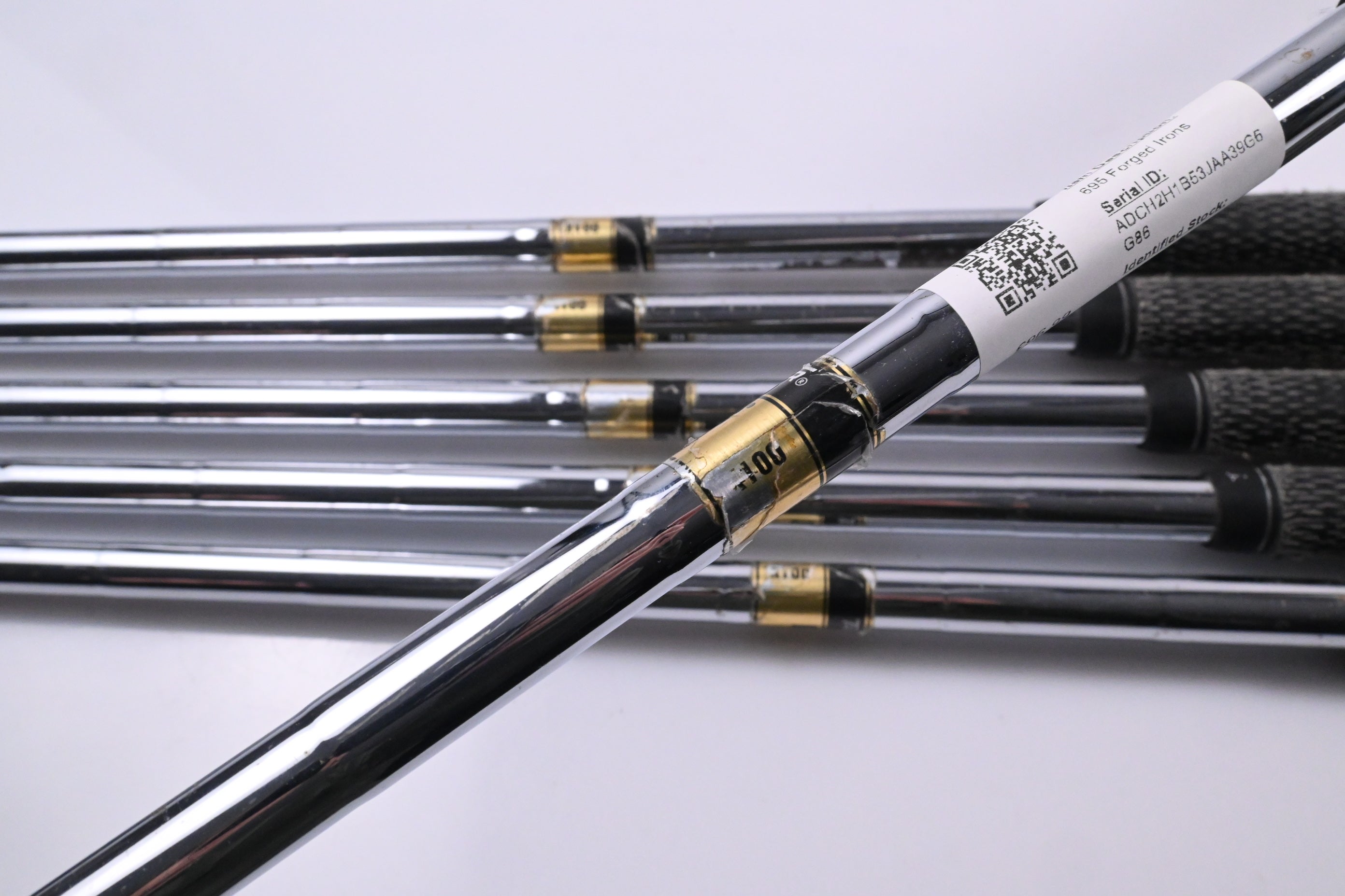 Titleist 695 Forged Irons / 5-PW / X-Flex Dynamic Gold X100 Shafts