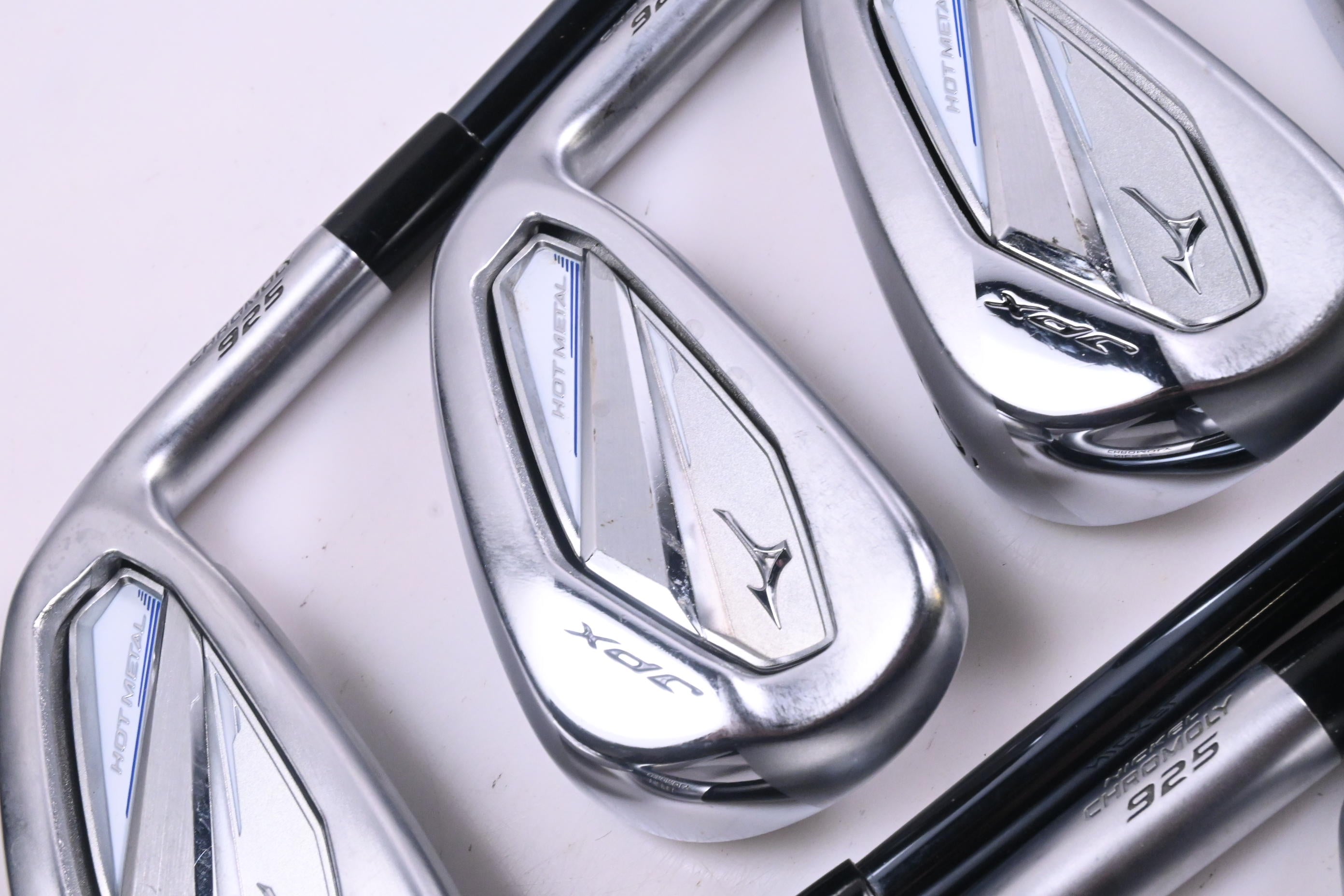 Mizuno JPX 925 Hot Metal Irons / 4-PW+GW / Regular Flex UST Recoil Dart 90