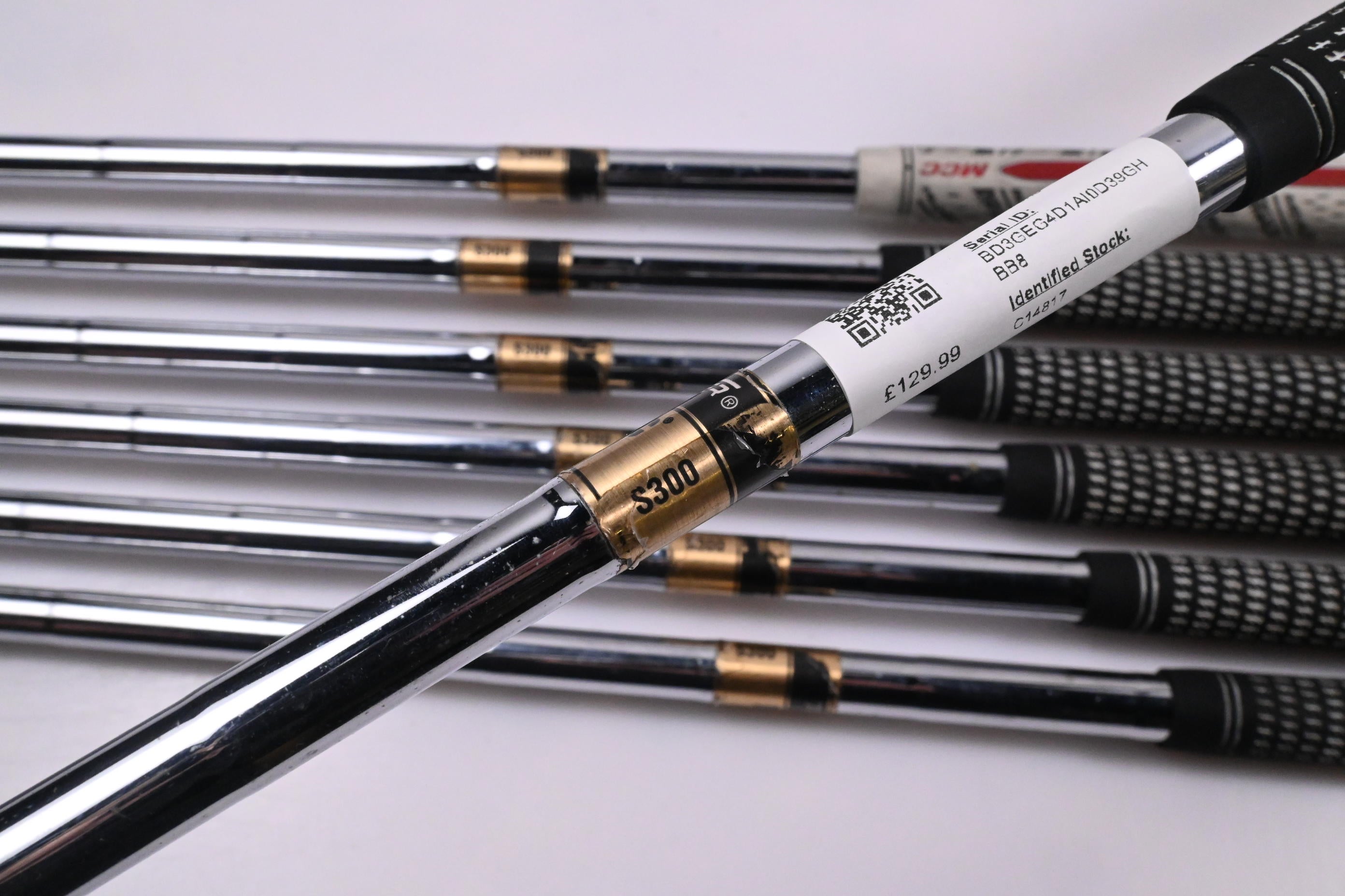 Titleist DCI 990 Irons / 4-PW / Stiff Flex Dynamic Gold S300 Shafts