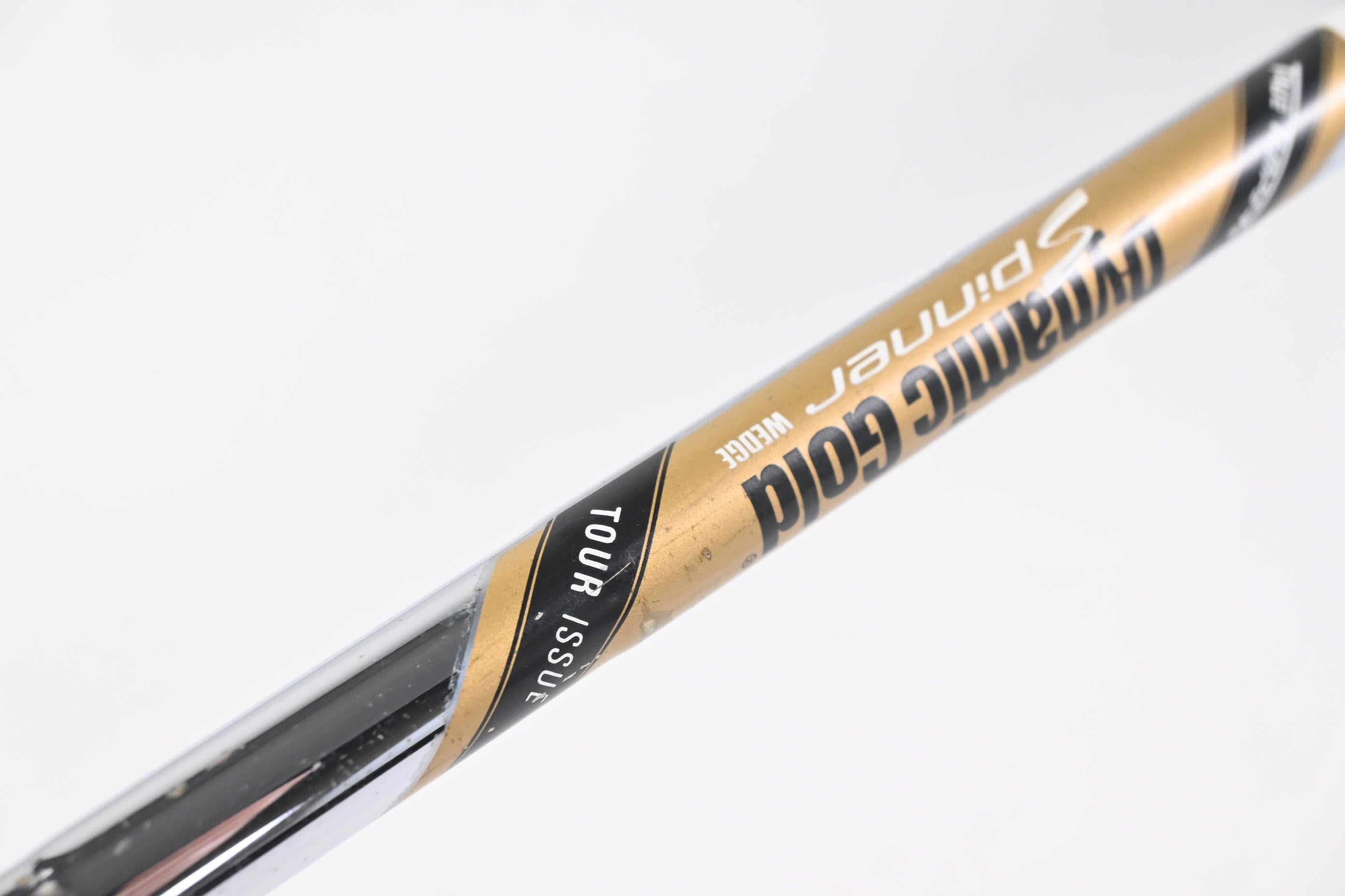 Left Hand Cleveland RTX ZipCore Gap Wedge / 52 Degree / Wedge Flex Dynamic Gold