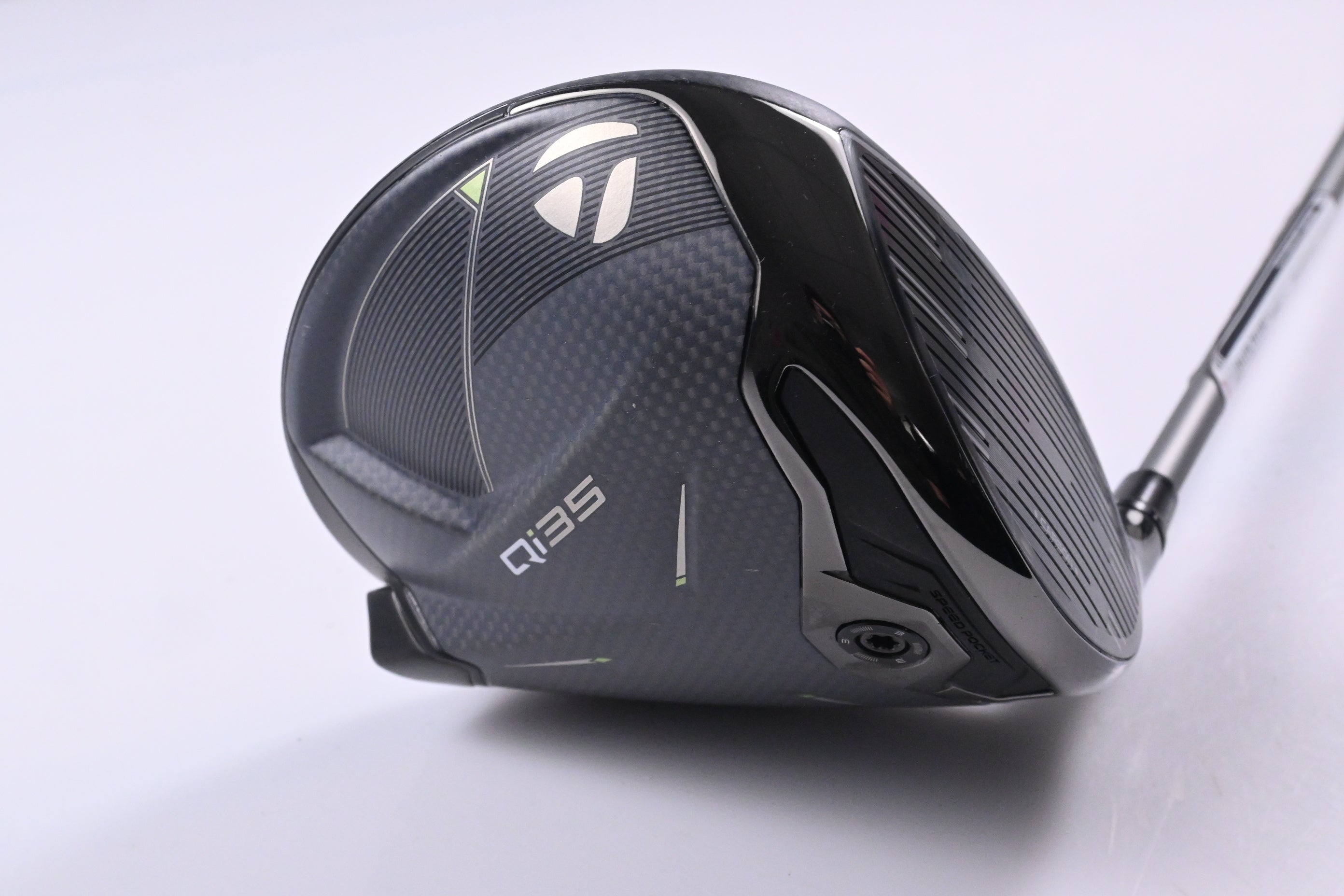 Taylormade Qi35 Driver / 10.5 Degree / Regular Flex Fujikura Airspeeder 50 Shaft