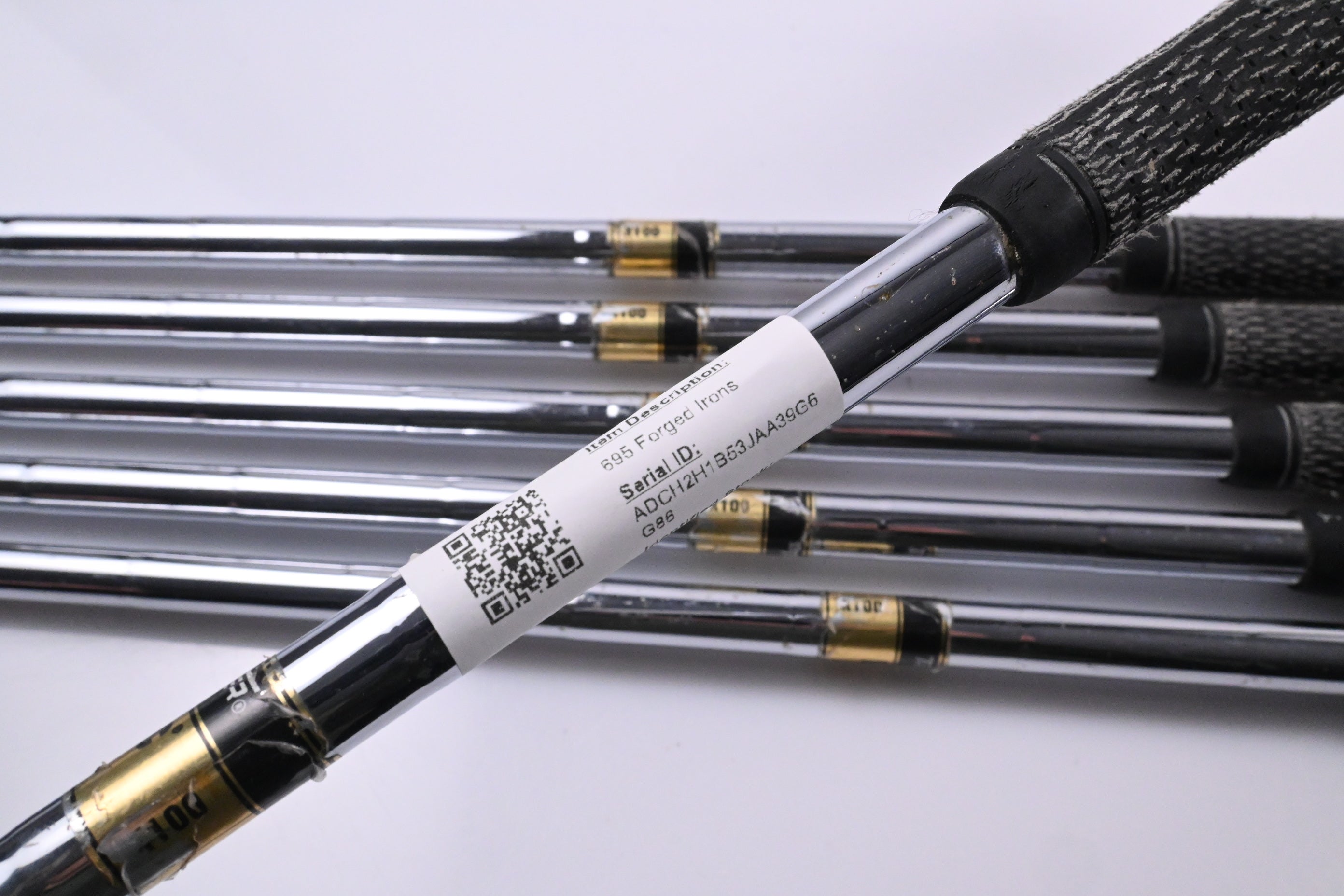 Titleist 695 Forged Irons / 5-PW / X-Flex Dynamic Gold X100 Shafts
