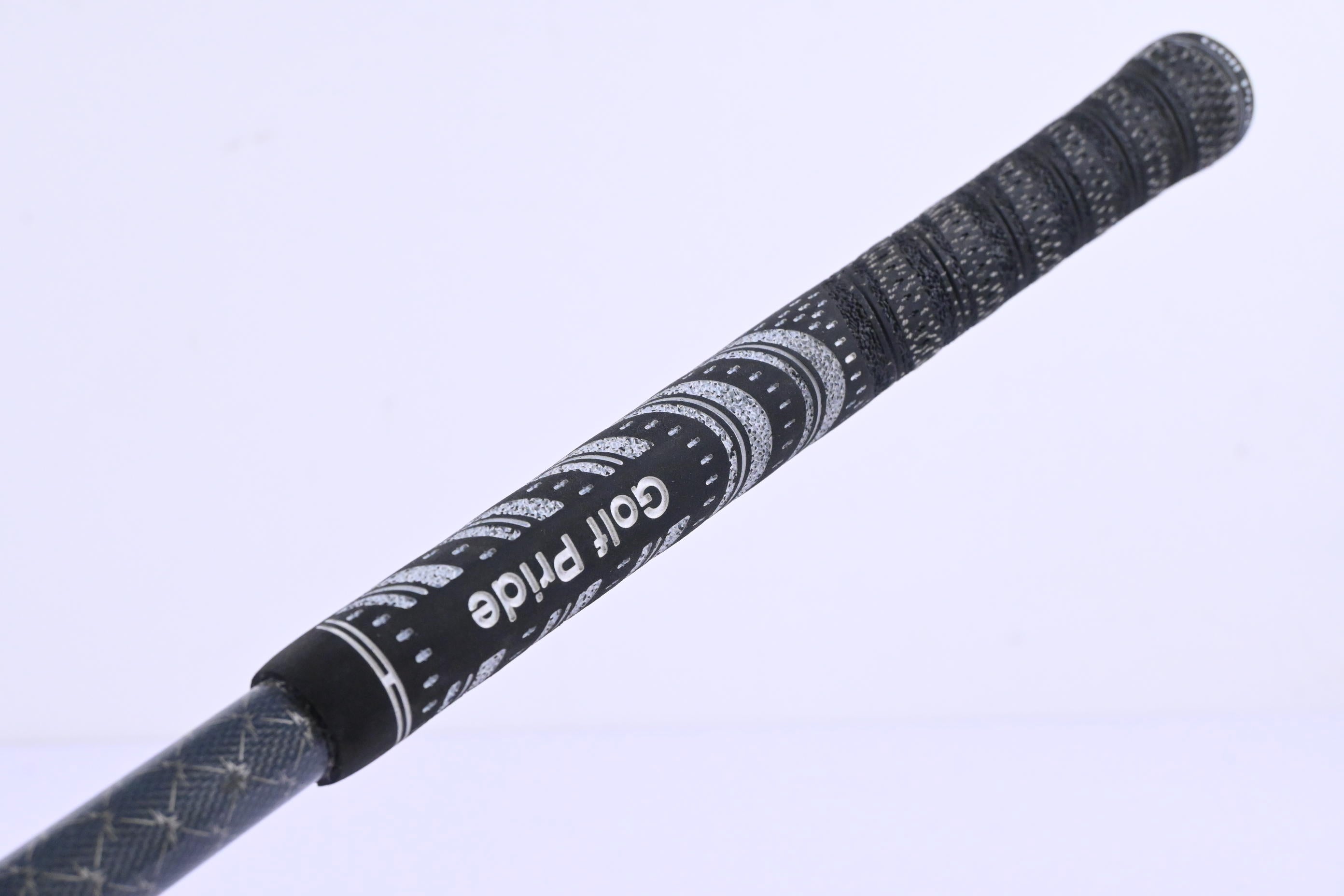 Titleist GT2 Driver / 11 Degree / Regular Flex Tensei AV Blue 55 Shaft