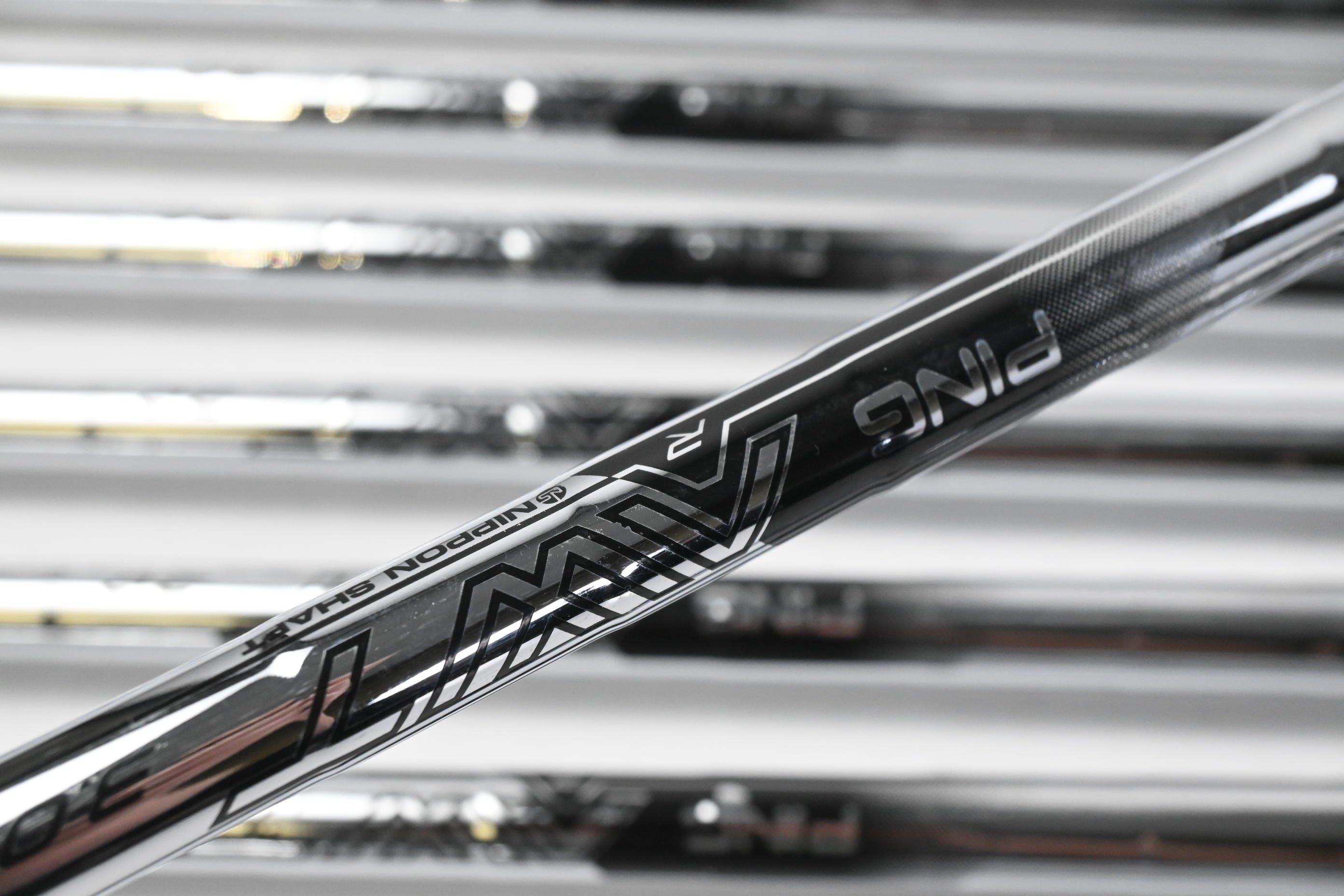 Ping G440 Irons / 5-PW+GW+SW / White Dot / Regular Flex Ping AWT 3.0 Shafts