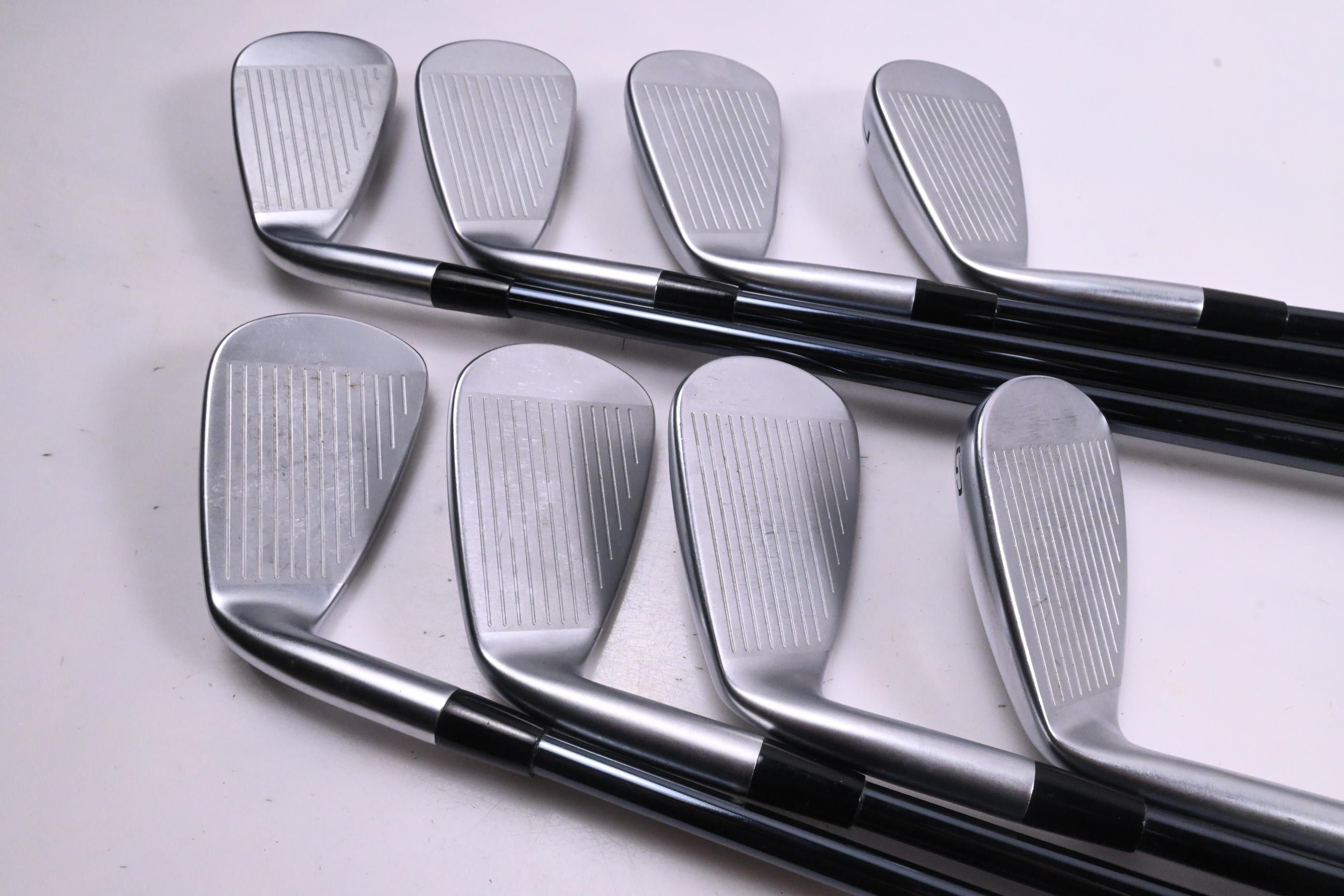 Mizuno JPX 925 Hot Metal Irons / 4-PW+GW / Regular Flex UST Recoil Dart 90