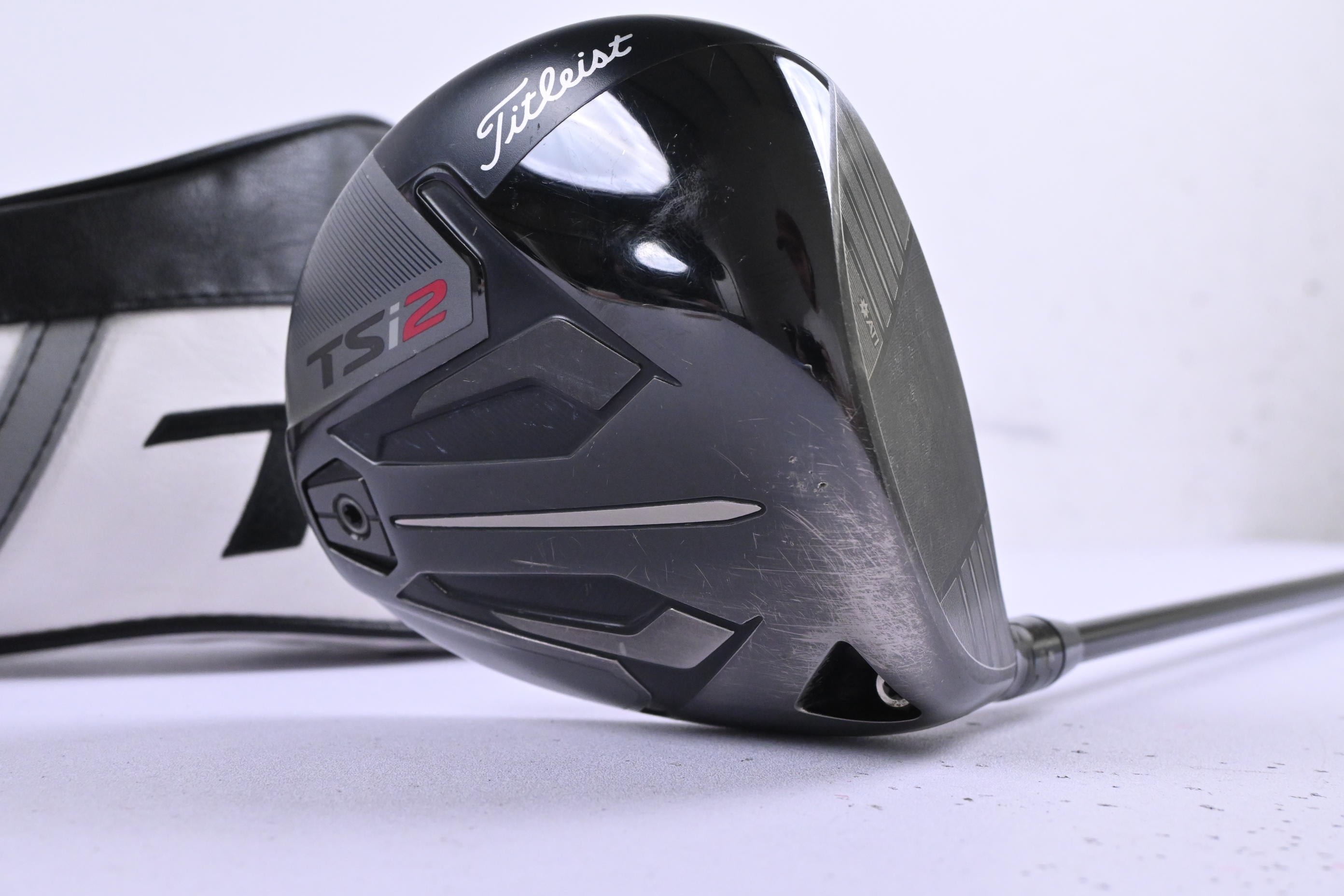 Titleist TSi2 Driver / 9 Degree / Stiff Flex Tensei AV Raw Blue 55 Shaft
