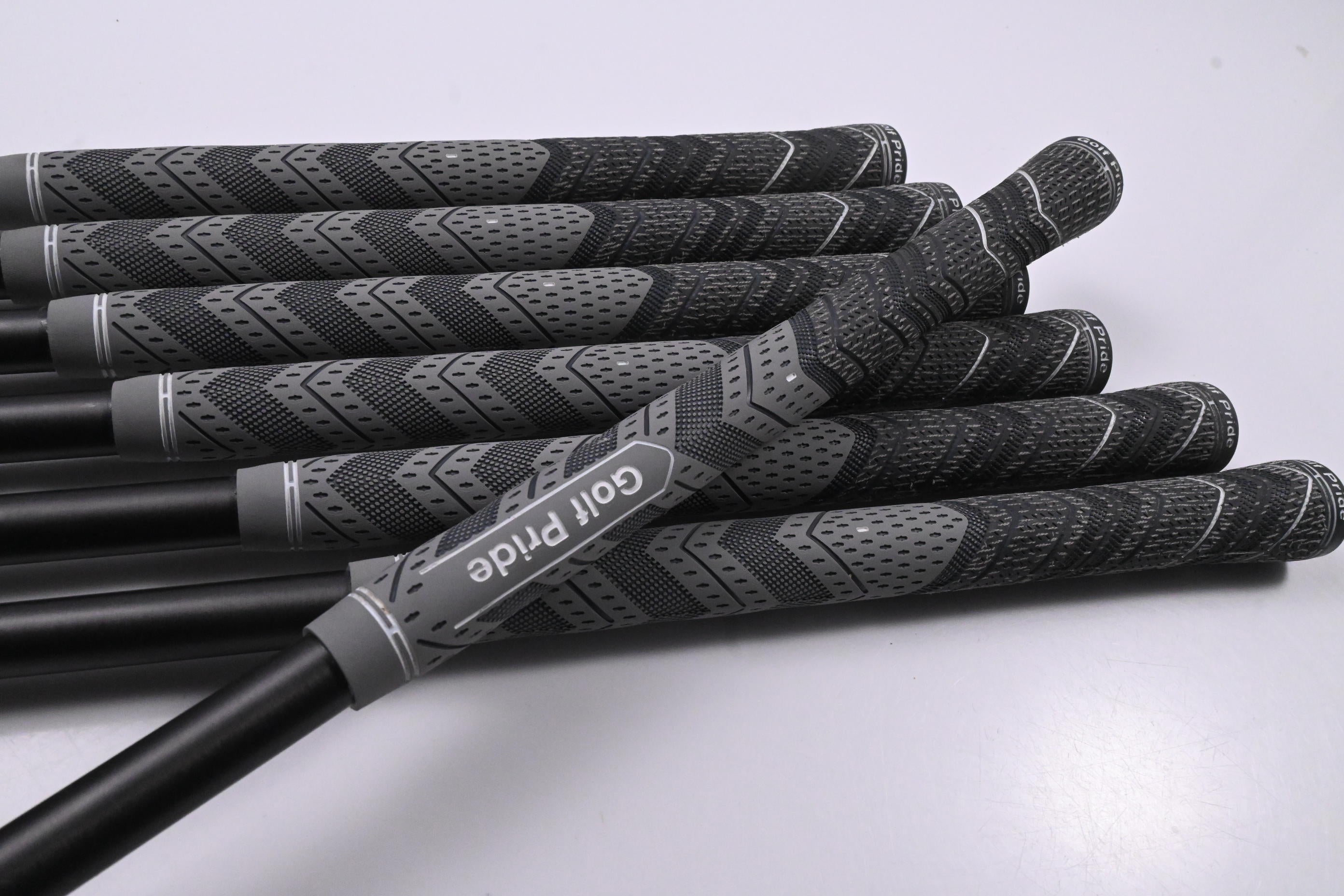 PXG 0317 CB Milled Irons / 4-PW / Regular Flex Steelfiber i70 Black Label Shafts