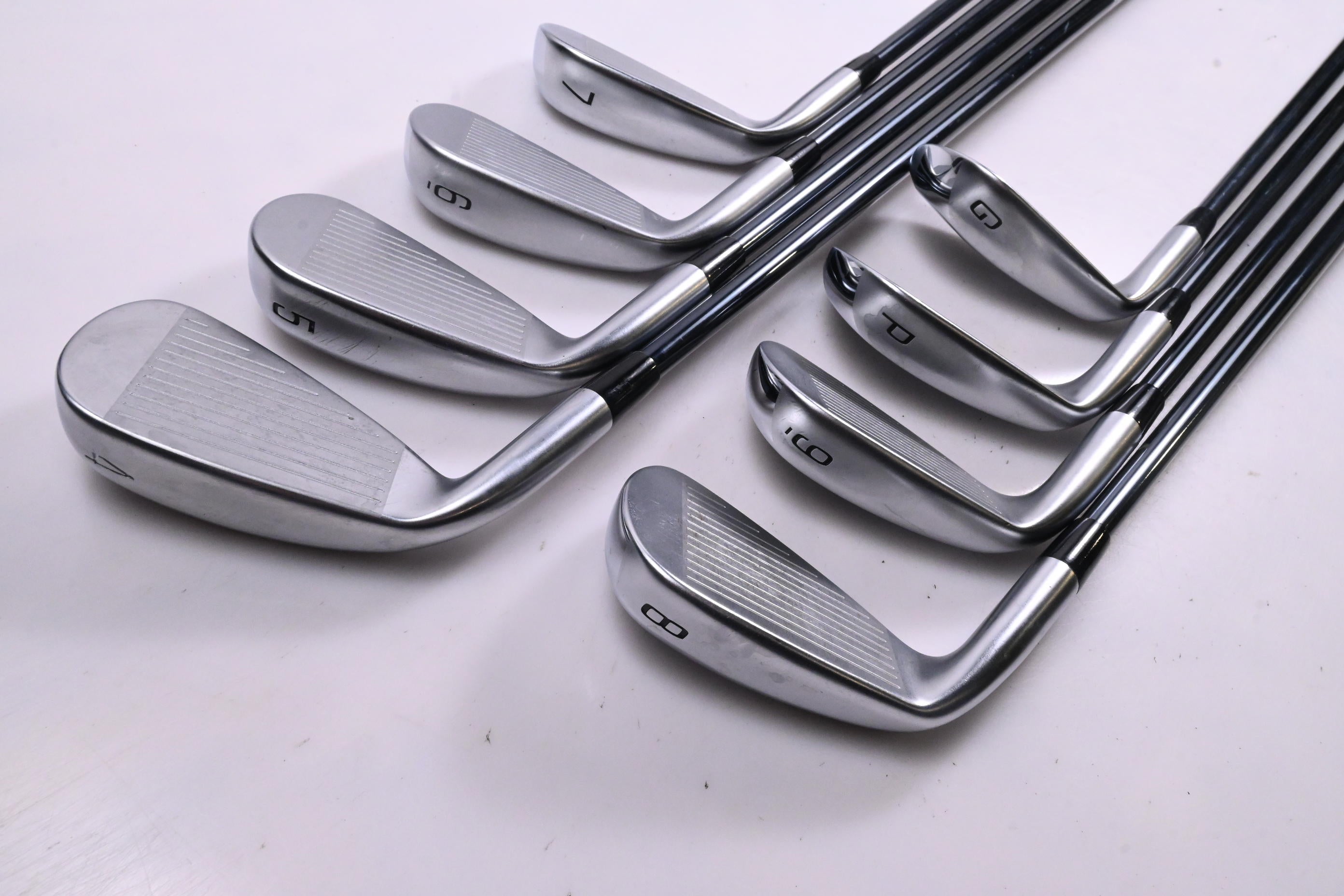 Mizuno JPX 925 Hot Metal Irons / 4-PW+GW / Regular Flex UST Recoil Dart 90
