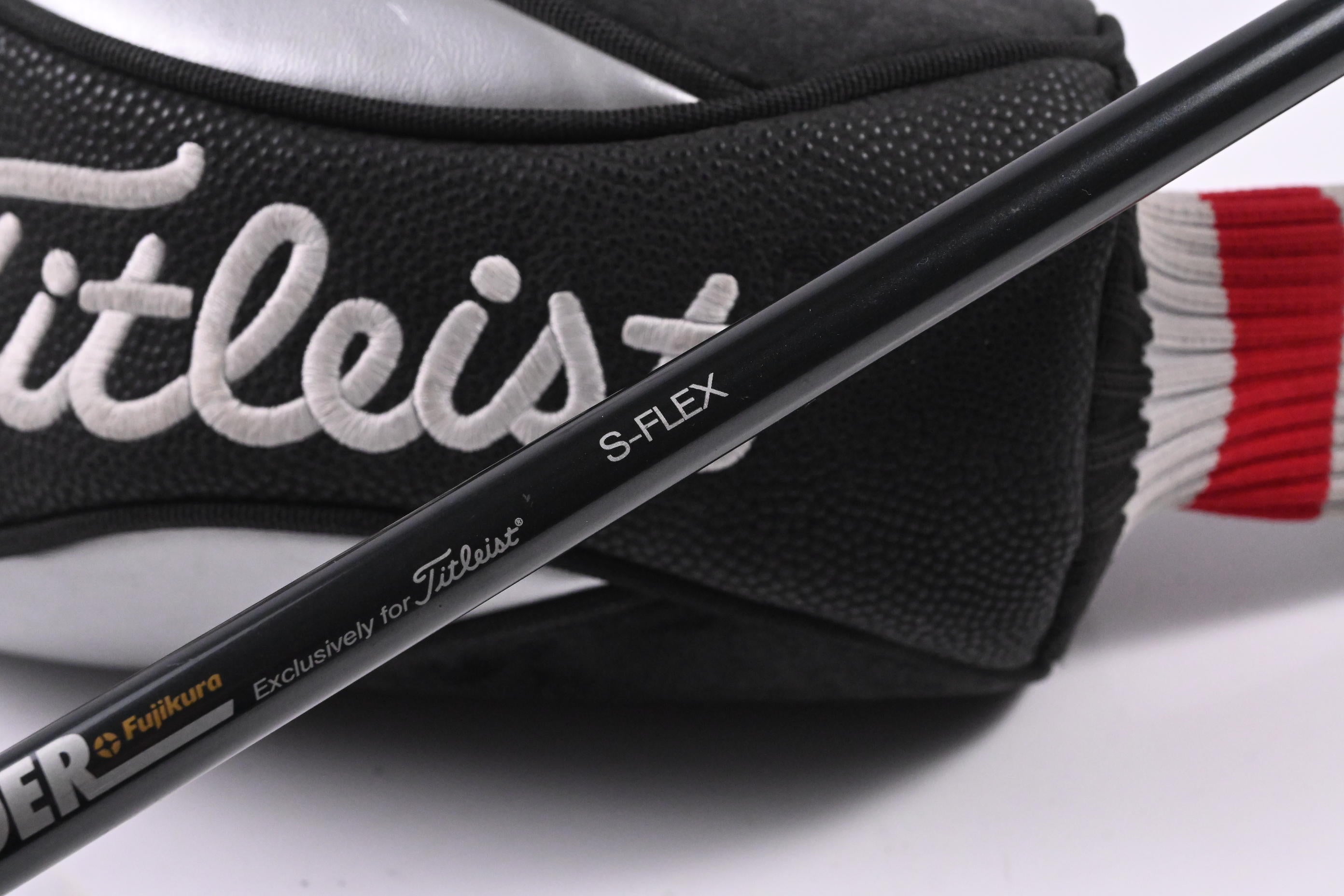 Titleist 905 S Driver / 9.5 Degree / Stiff Flex Fujikura Speeder Shaft