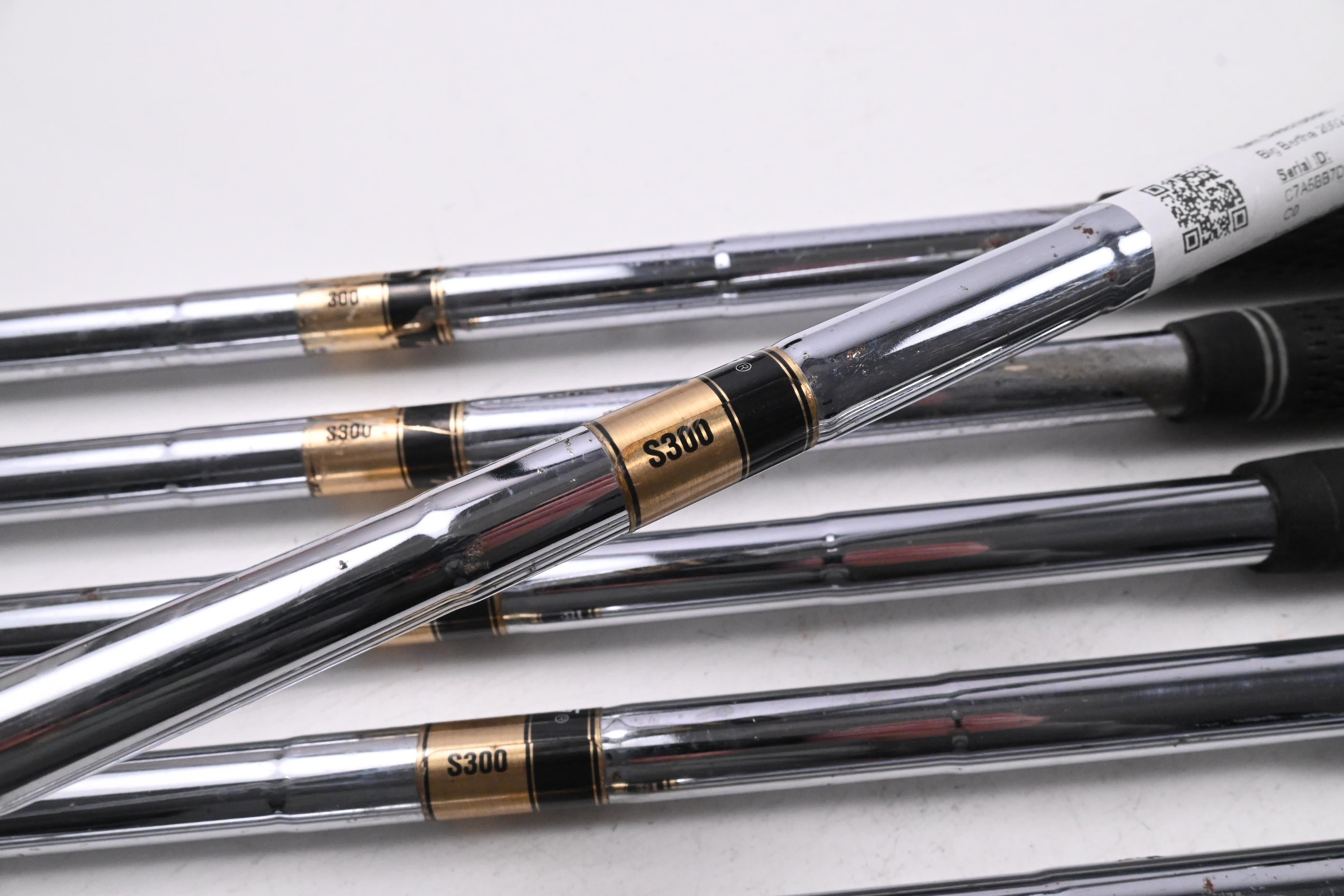 Callaway Big Bertha 2002 Irons / 5-PW+SW / Stiff Flex Dynamic Gold S300 Shafts