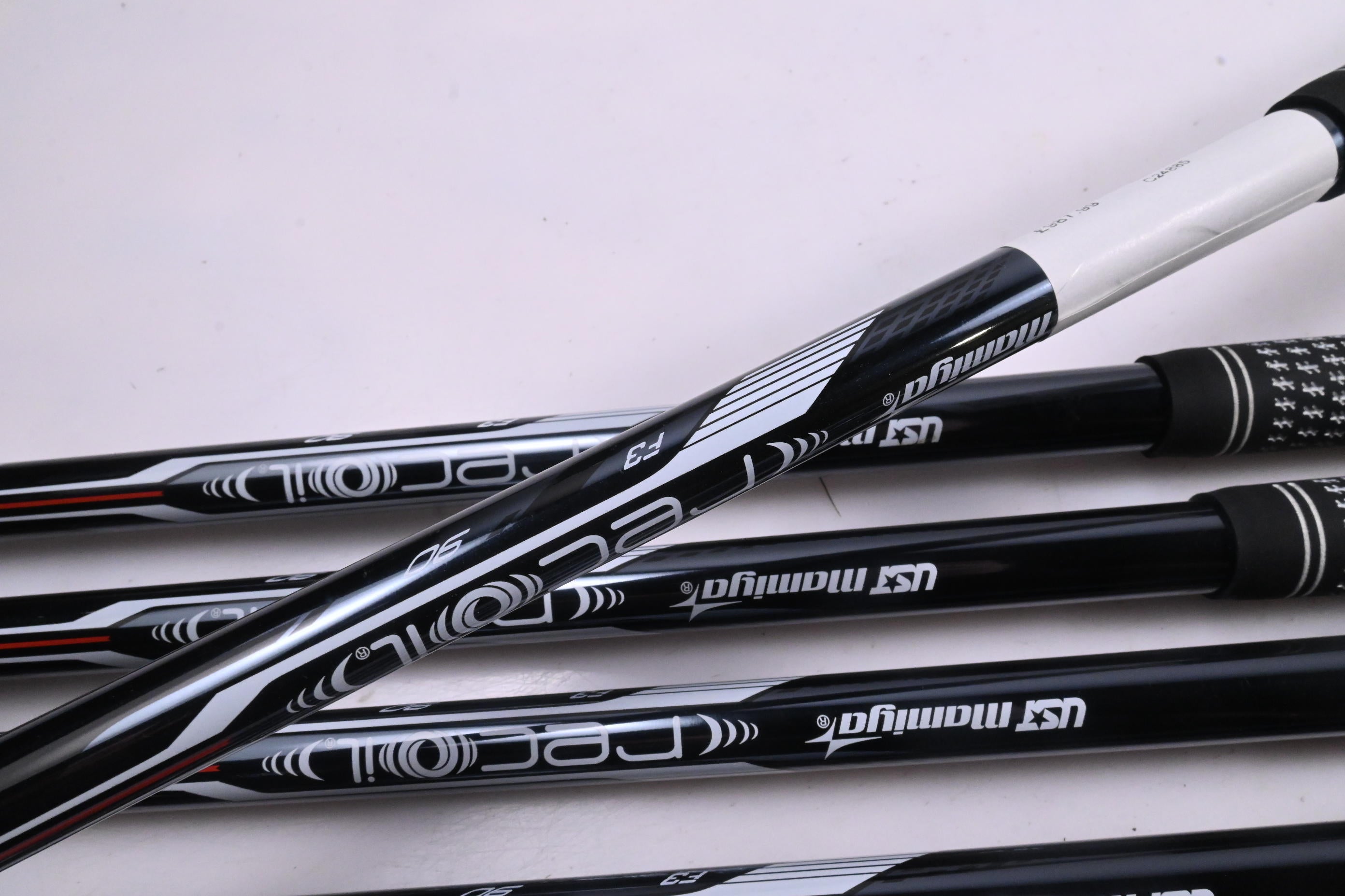 Mizuno JPX 925 Hot Metal Irons / 4-PW+GW / Regular Flex UST Recoil Dart 90