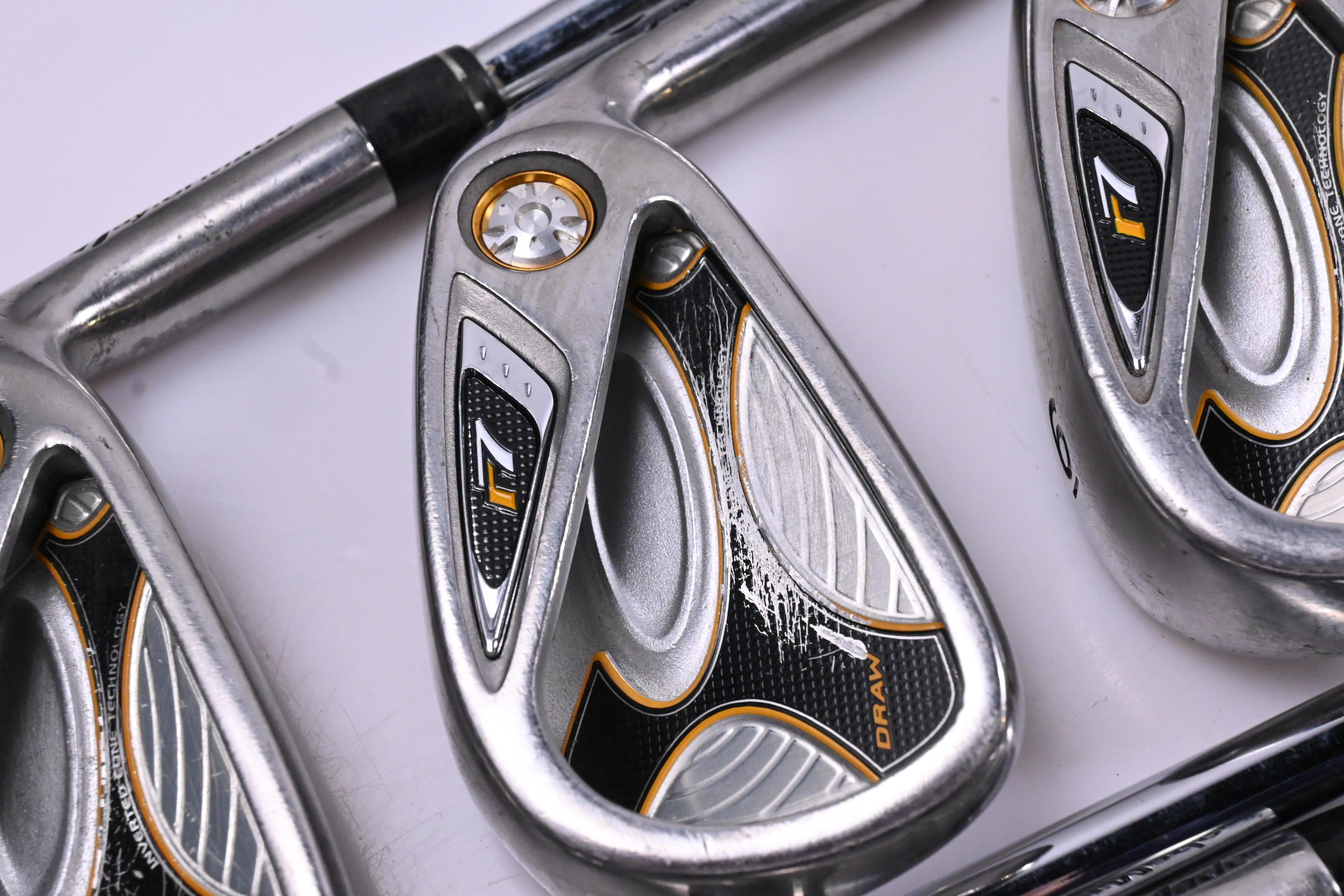 Taylormade R7 Draw Irons / 4-PW+SW / Regular Flex Taylormade T-Step 90 Shafts