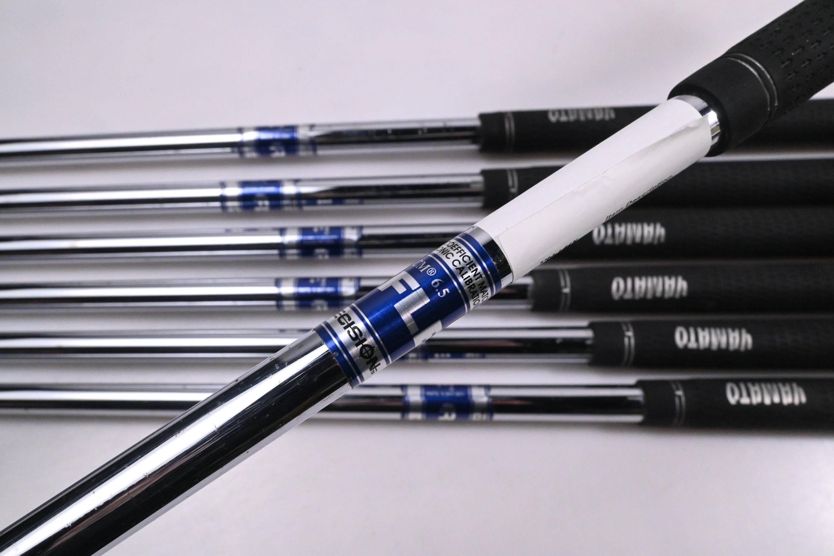 Titleist 695CB Irons / 4-PW / X-Flex Rifle Precision Shafts