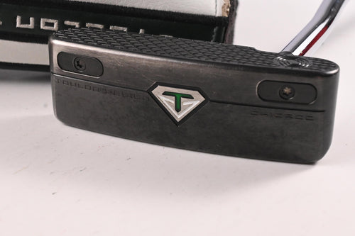 Odyssey Toulon 2022 Chicago Putter / 35 Inch