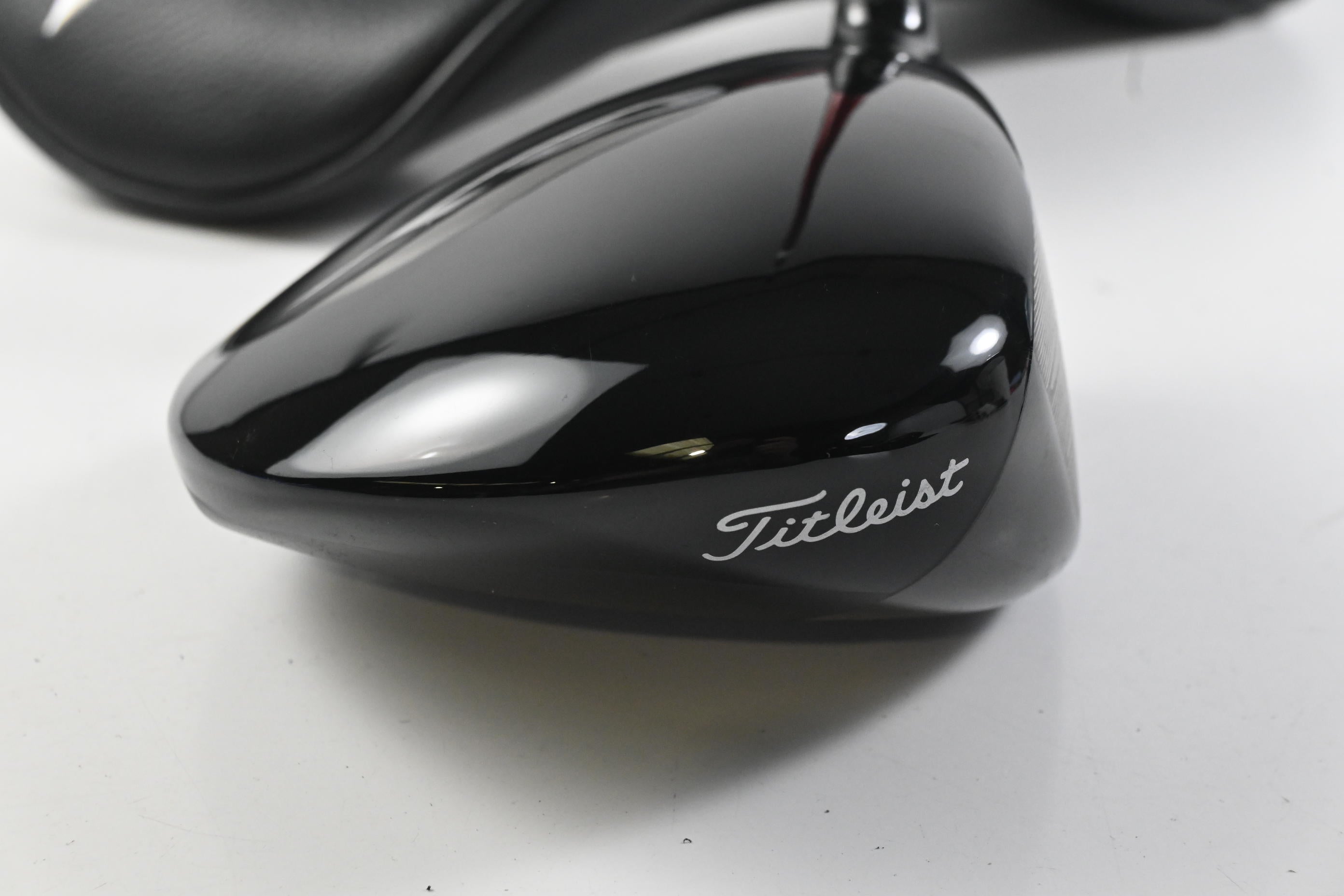Titleist GT3 Driver / 10 Degree / Senior Flex Denali Red 50 Shaft