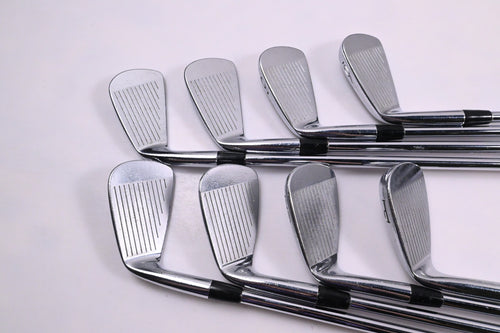 Titleist 695 Forged Irons / 3-PW / Stiff Flex Dynamic Gold S300 Shafts