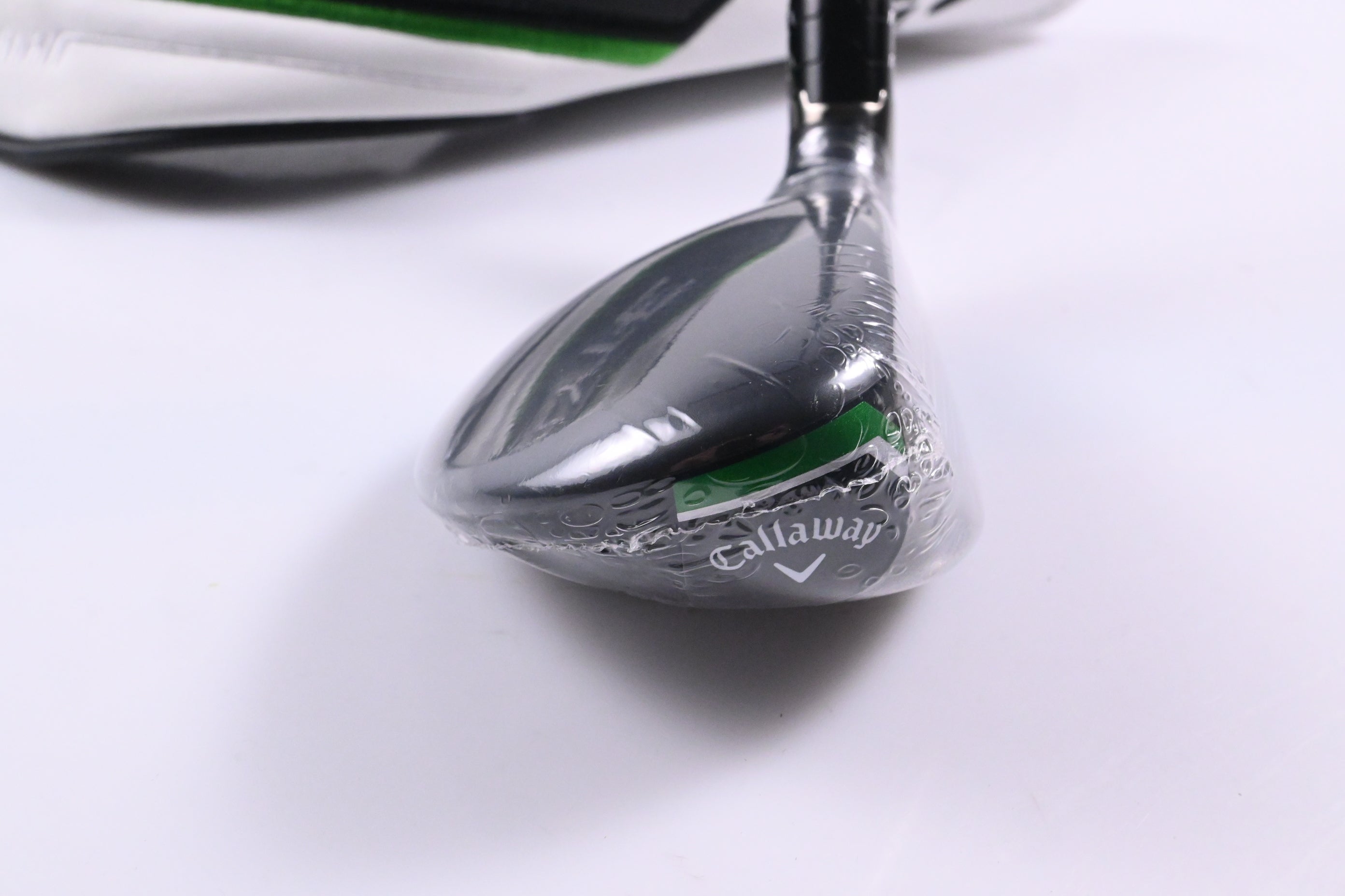 Callaway Elyte X #4 Hybrid / 21 Degree / Regular Flex Denali Charcoal 60 Shaft