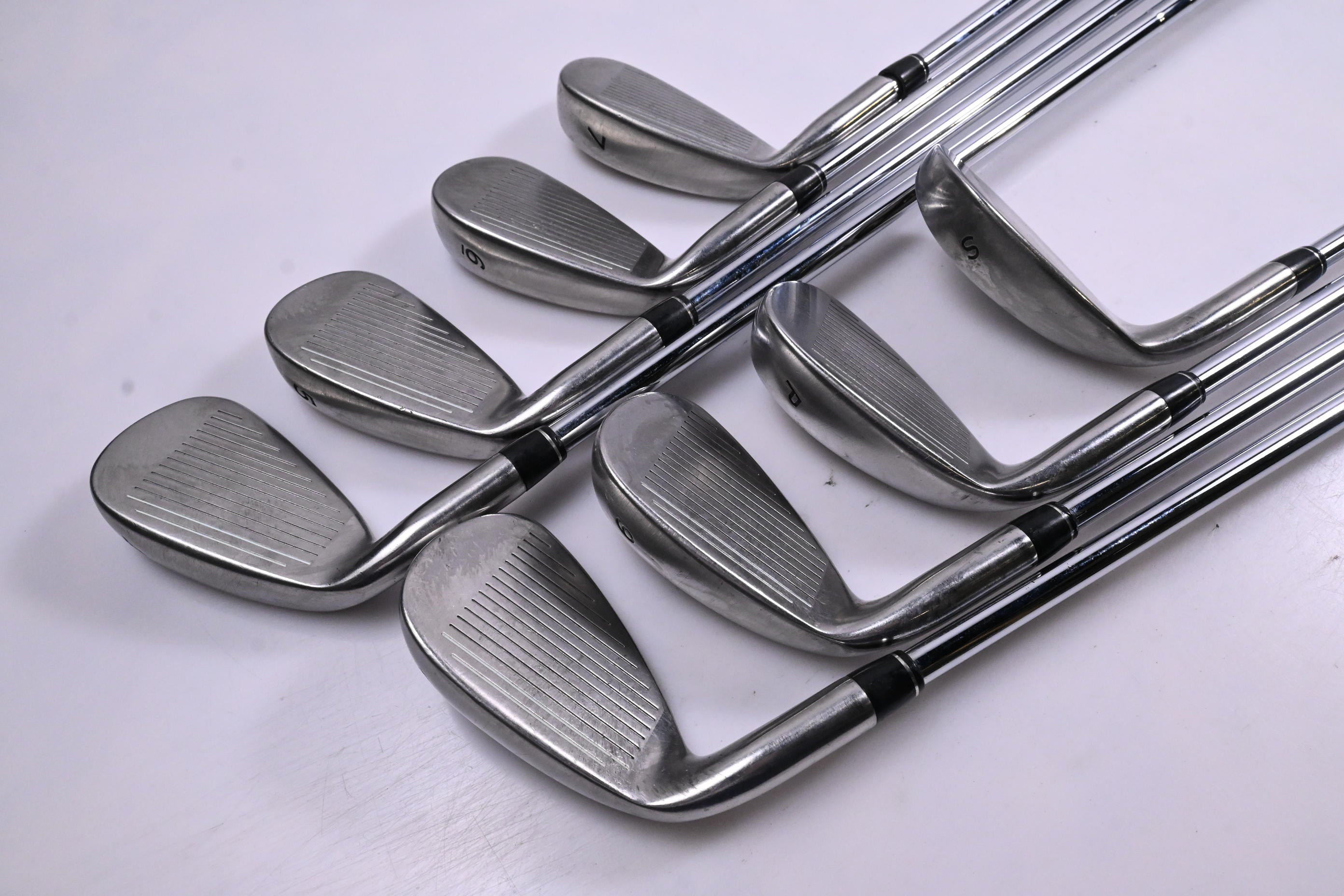 Taylormade R7 Draw Irons / 4-PW+SW / Regular Flex Taylormade T-Step 90 Shafts