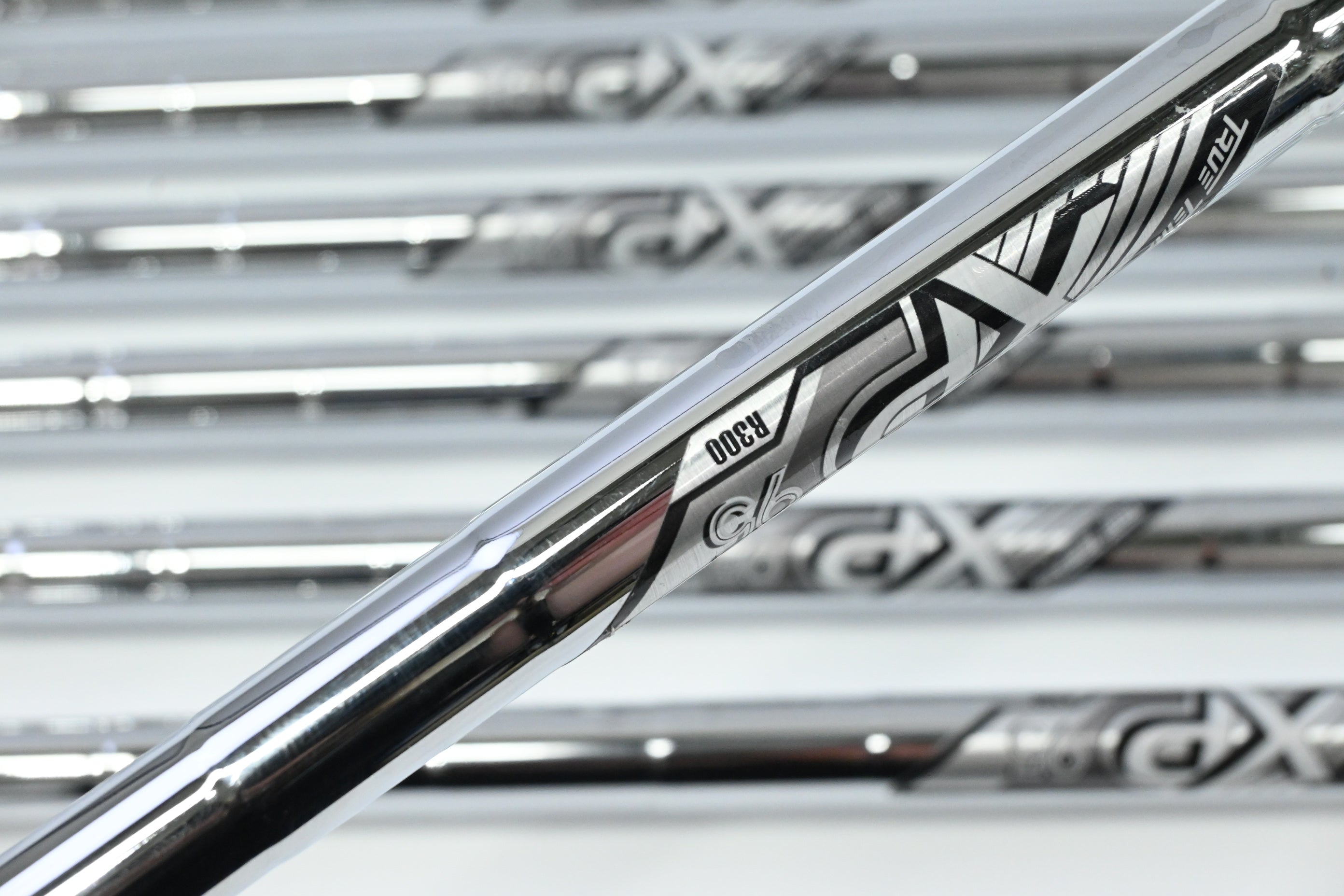 Callaway Rogue ST Max Irons / 5-PW+SW / Regular Flex XP R300 95 Shaft