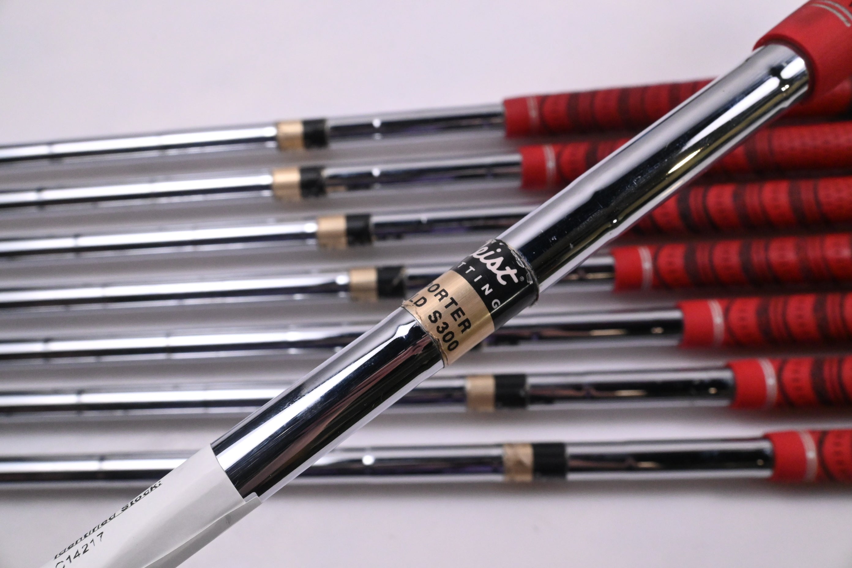 Titleist 695 Forged Irons / 3-PW / Stiff Flex Dynamic Gold S300 Shafts