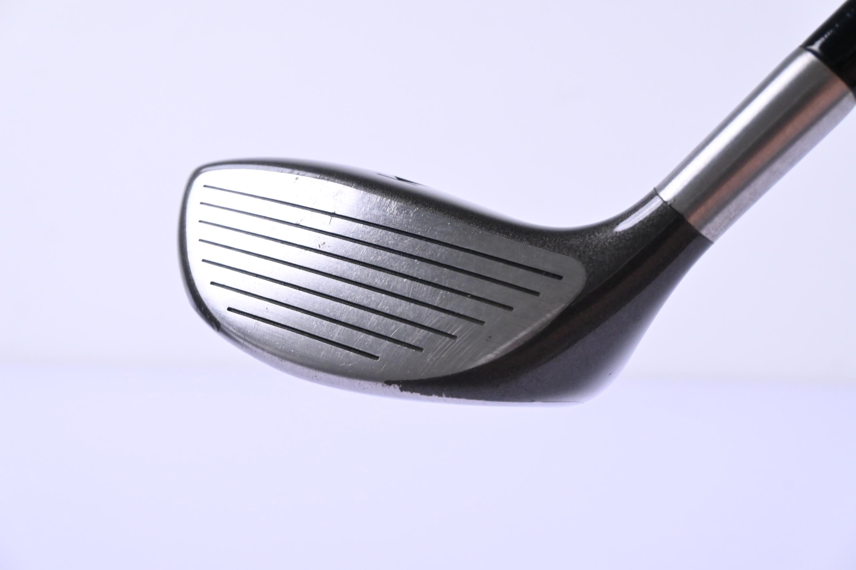 Titleist 975 F #3 Wood / 13.5 Degree / Stiff Flex Dynamic Gold S300 Shaft