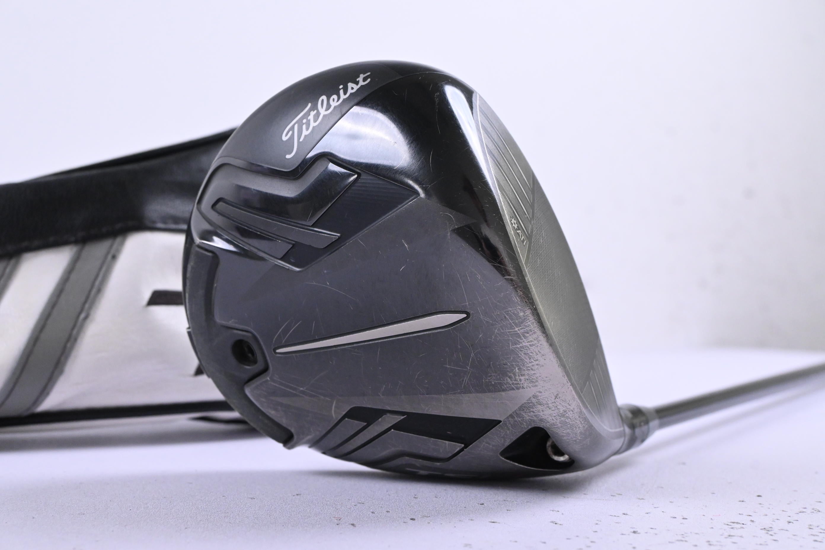 Titleist TSi3 Driver / 9 Degree / X-Flex Tensei AV Raw White 65 Shaft