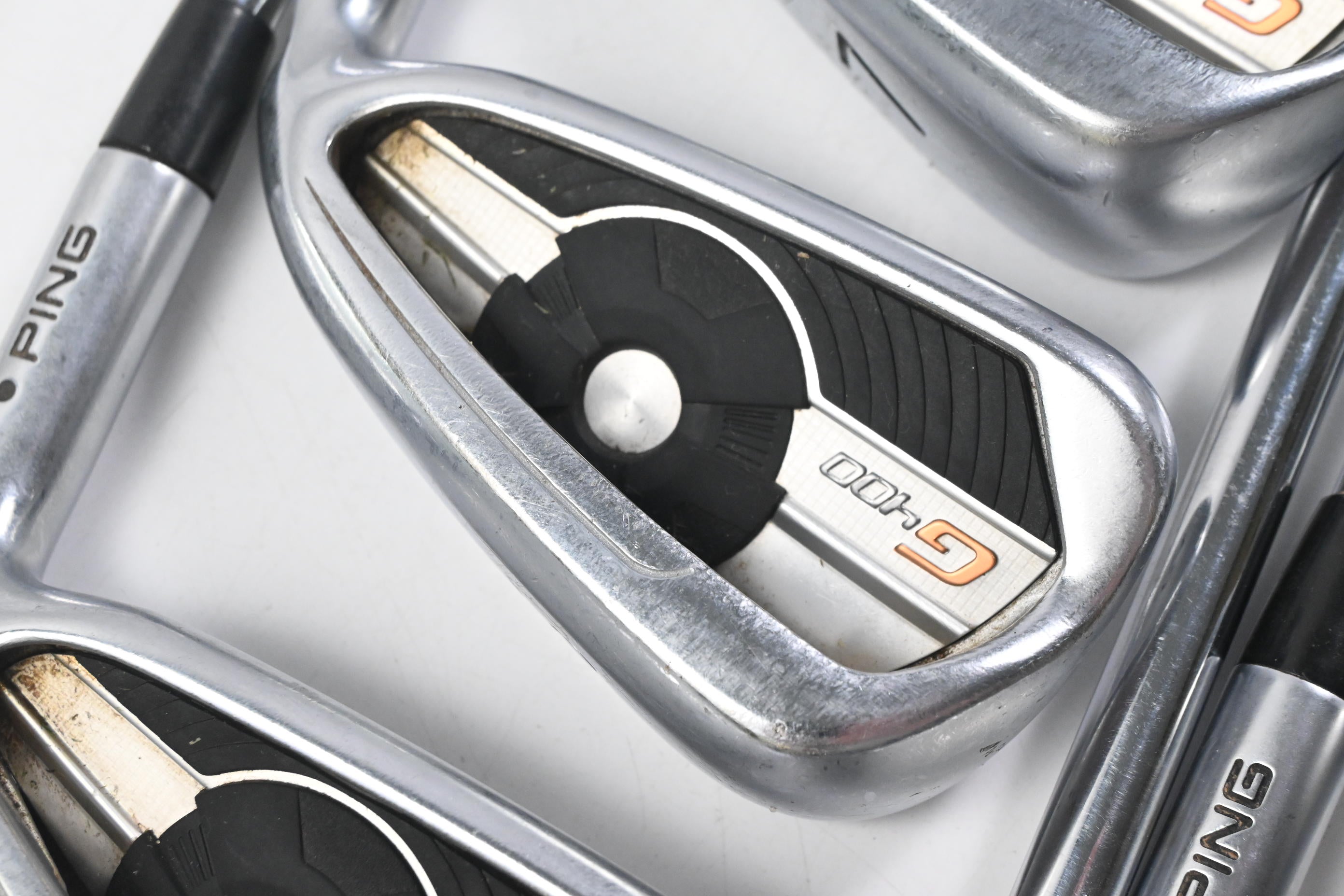 Ping G400 Irons / 5-PW+SW / Black Dot / Regular Flex N.S.PRO Modus3 Tour 105