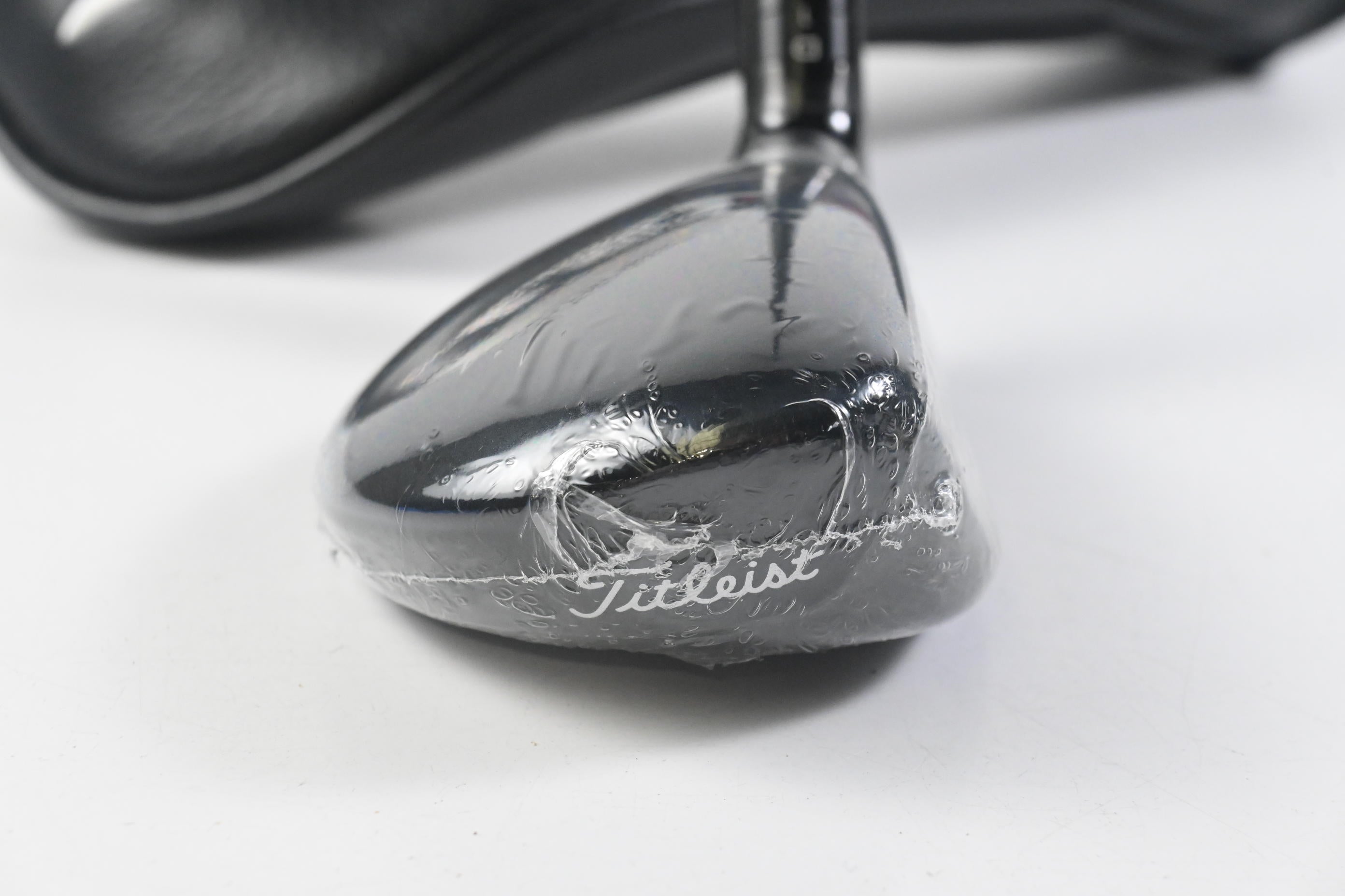 Titleist GT2 #4 Hybrid / 21 Degree / Regular Flex Kuro Kage 55 Shaft