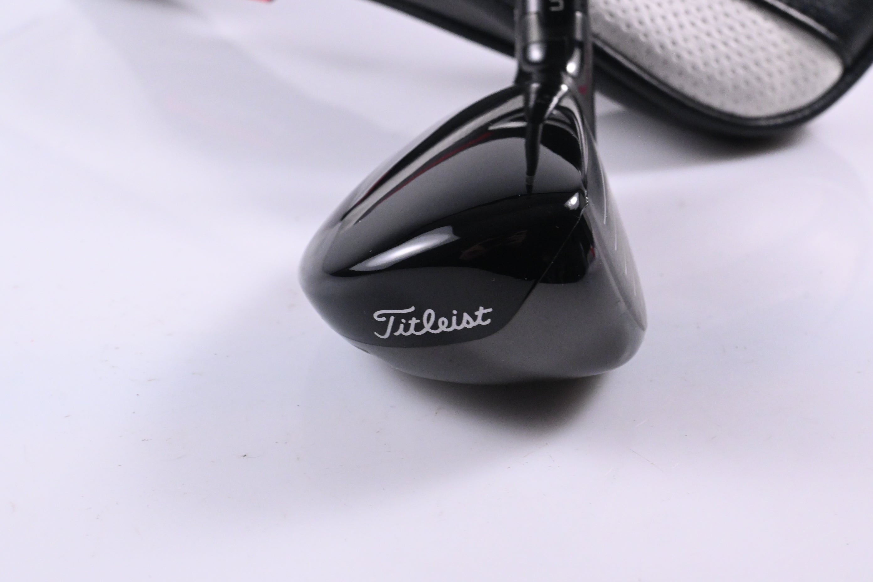 Titleist GT3 #3 Hybrid / 19 Degree / Stiff Flex HZRDUS Black 80 Shaft