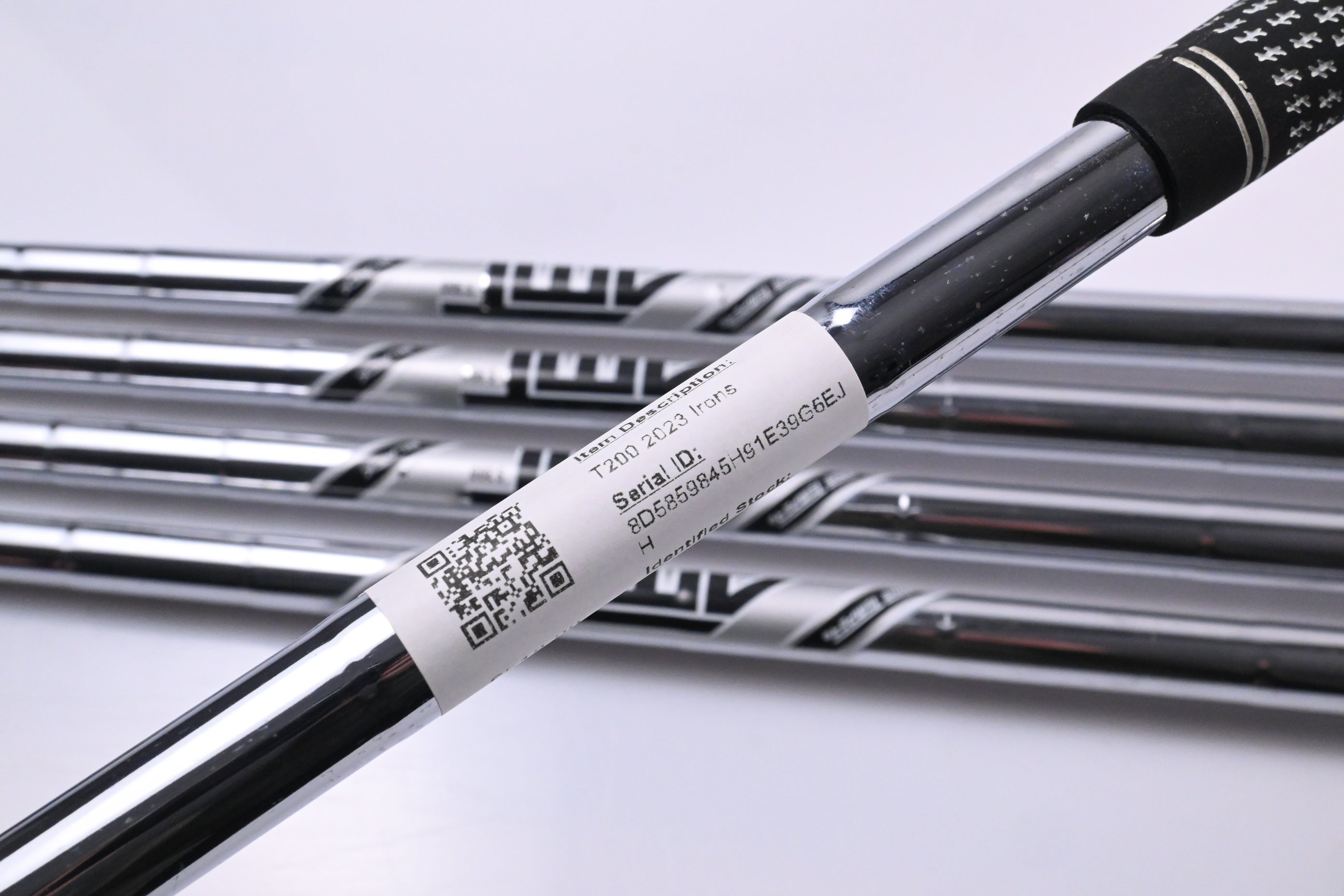Titleist T200 2023 Irons / 7-PW+48° / Stiff Flex AMT Black S300 Shafts