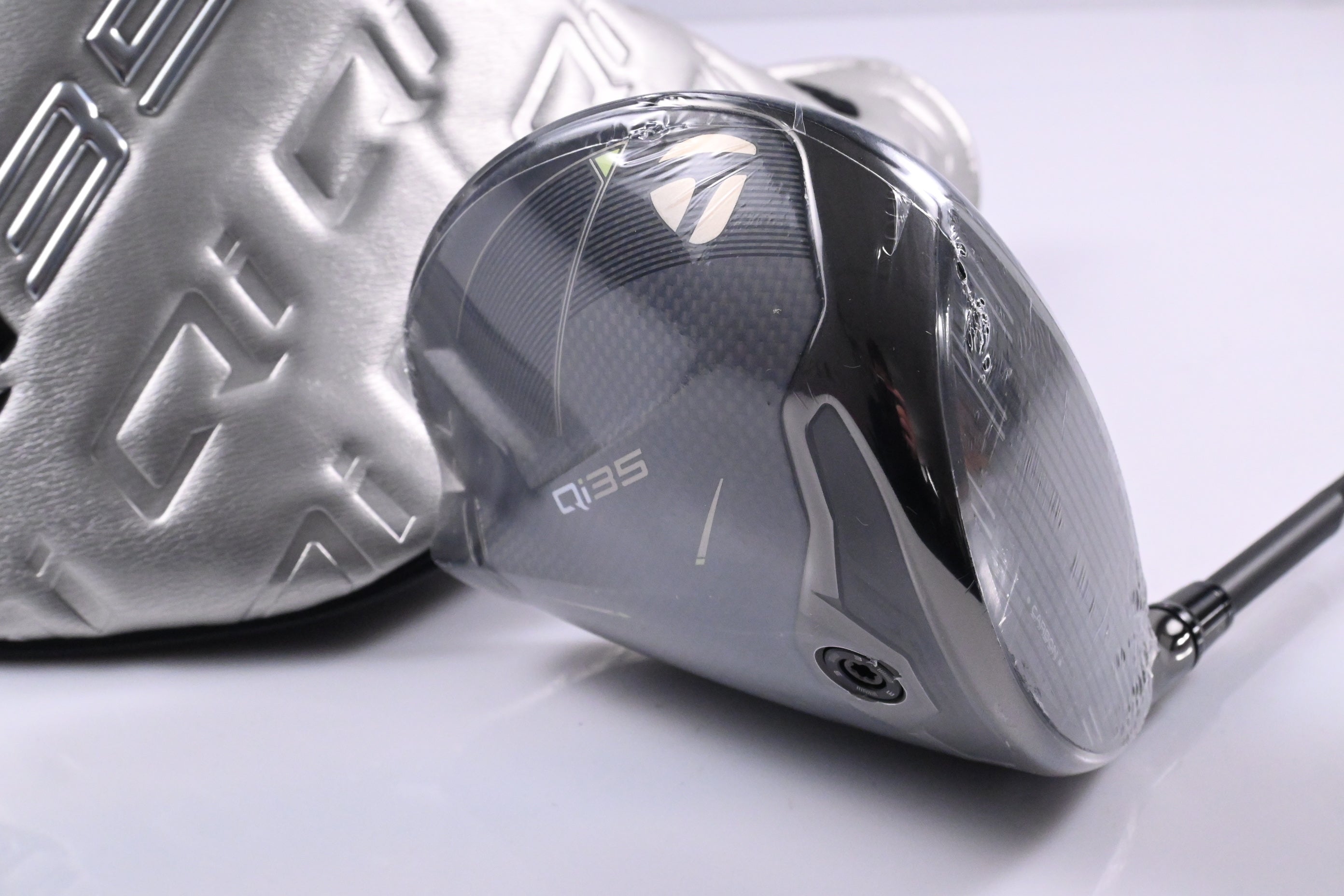 Taylormade Qi35 Driver / 10.5 Degree / Regular Flex Fujikura Ventus Blue '25 5