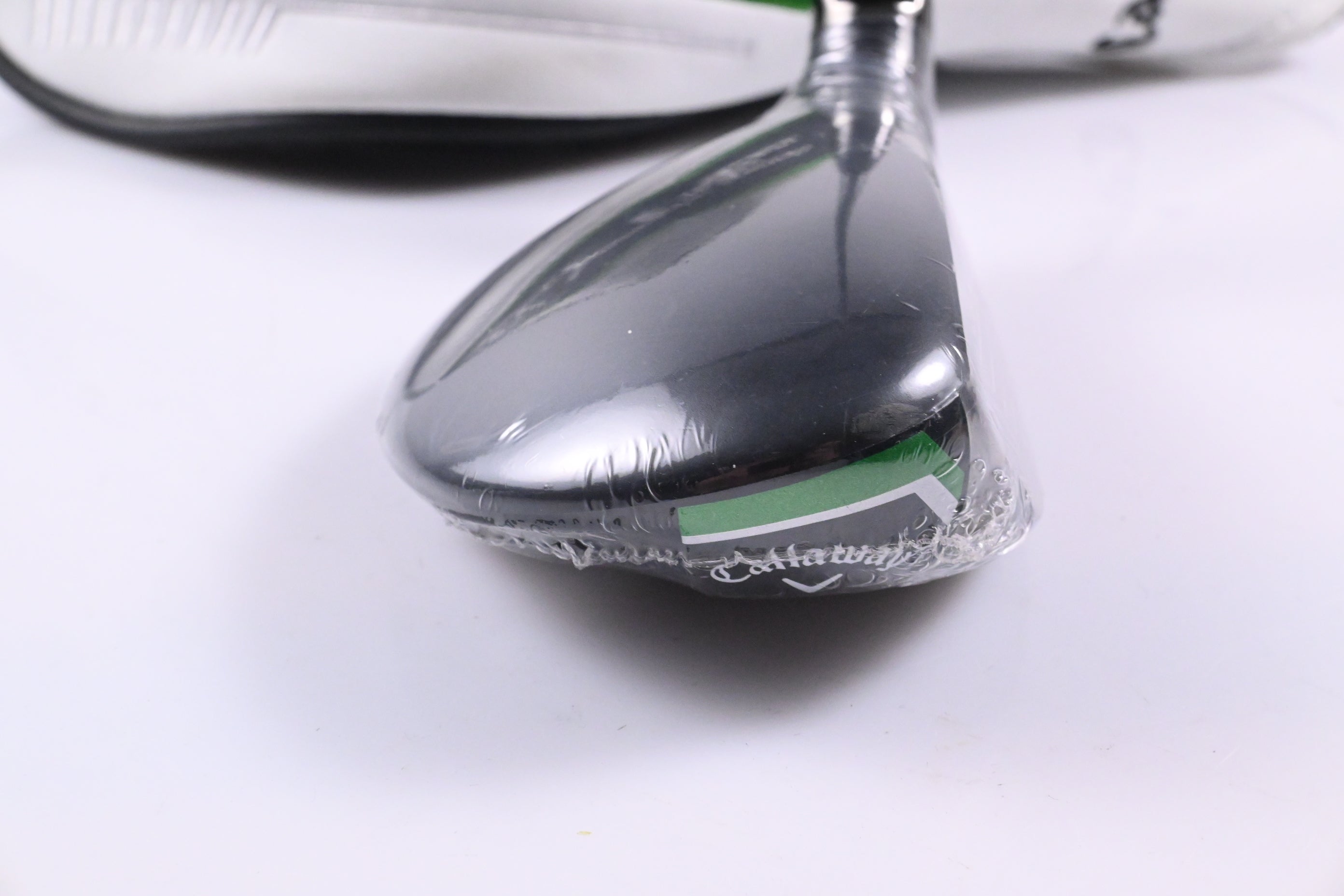 Callaway Elyte #4 Hybrid / 22 Degree / Regular Flex Denali Charcoal 60 Shaft