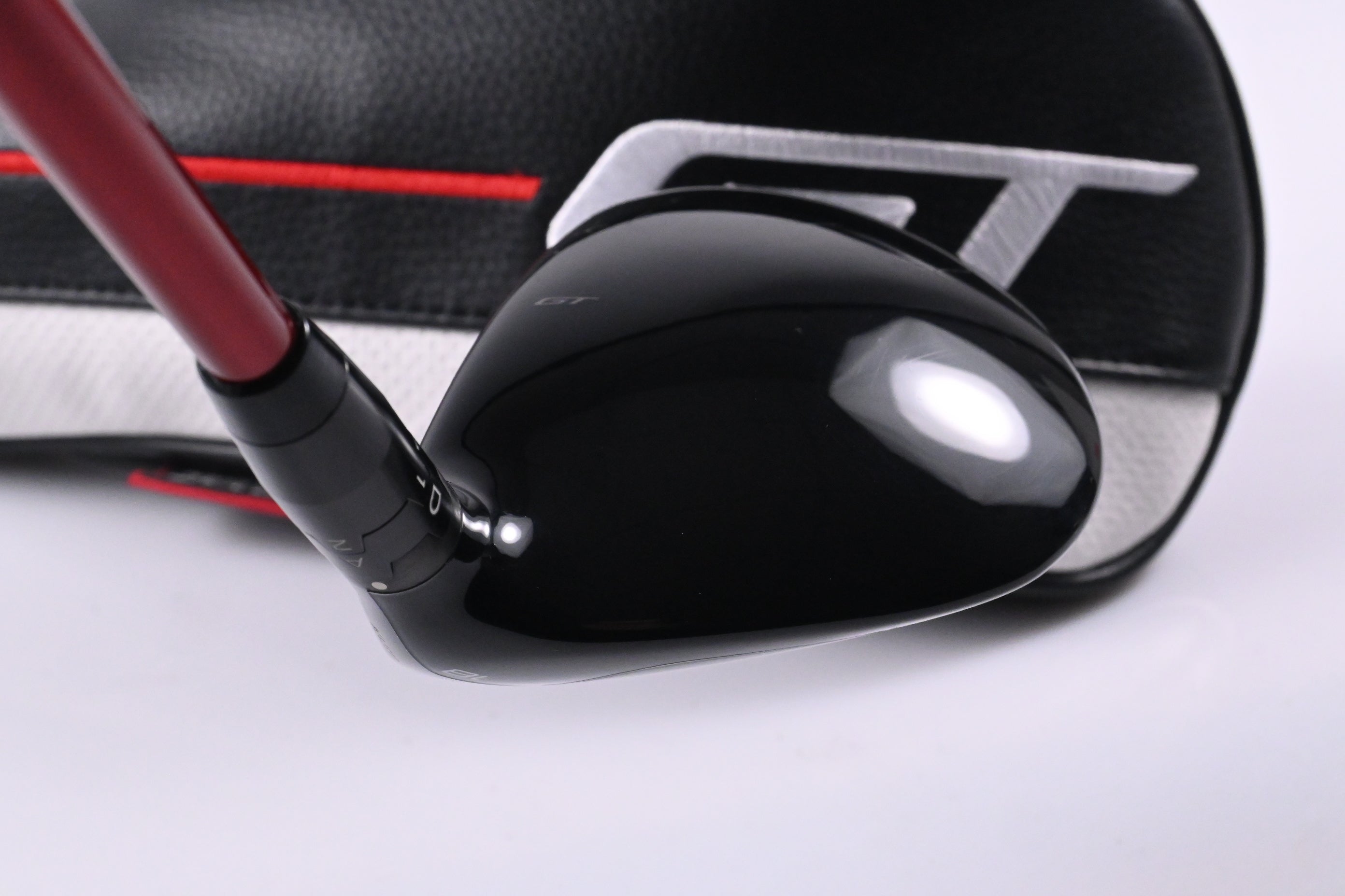 Titleist GT2 #5 Wood / 18 Degree / Regular Flex Project X Denali Red 60 Shaft