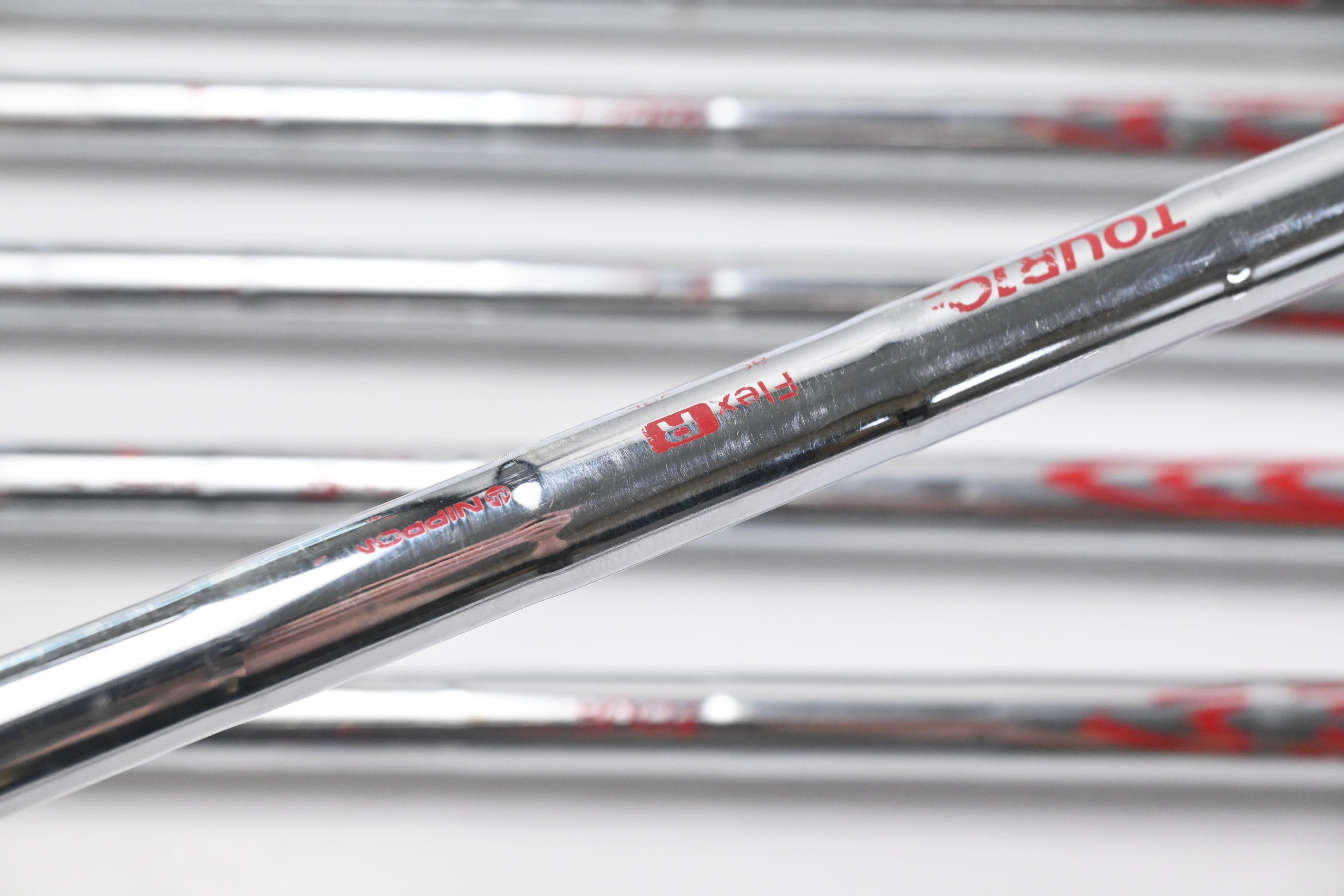 Ping G400 Irons / 5-PW+SW / Black Dot / Regular Flex N.S.PRO Modus3 Tour 105