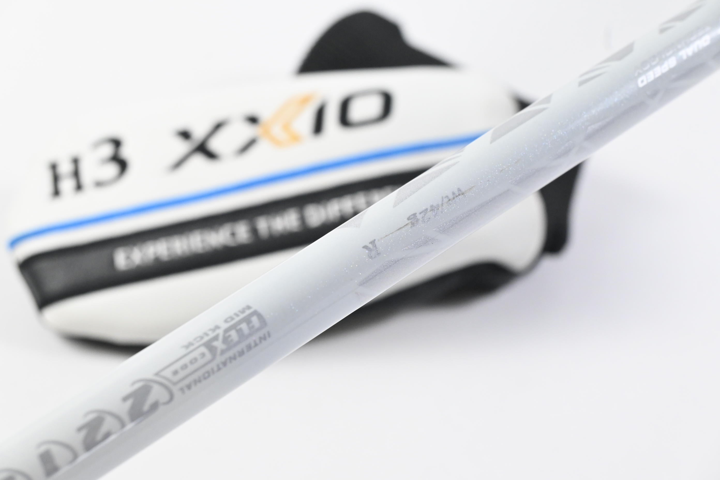 XXIO 9 #3 Hybrid / 18 Degree / Regular Flex XXIO MP 1200 42 Shaft