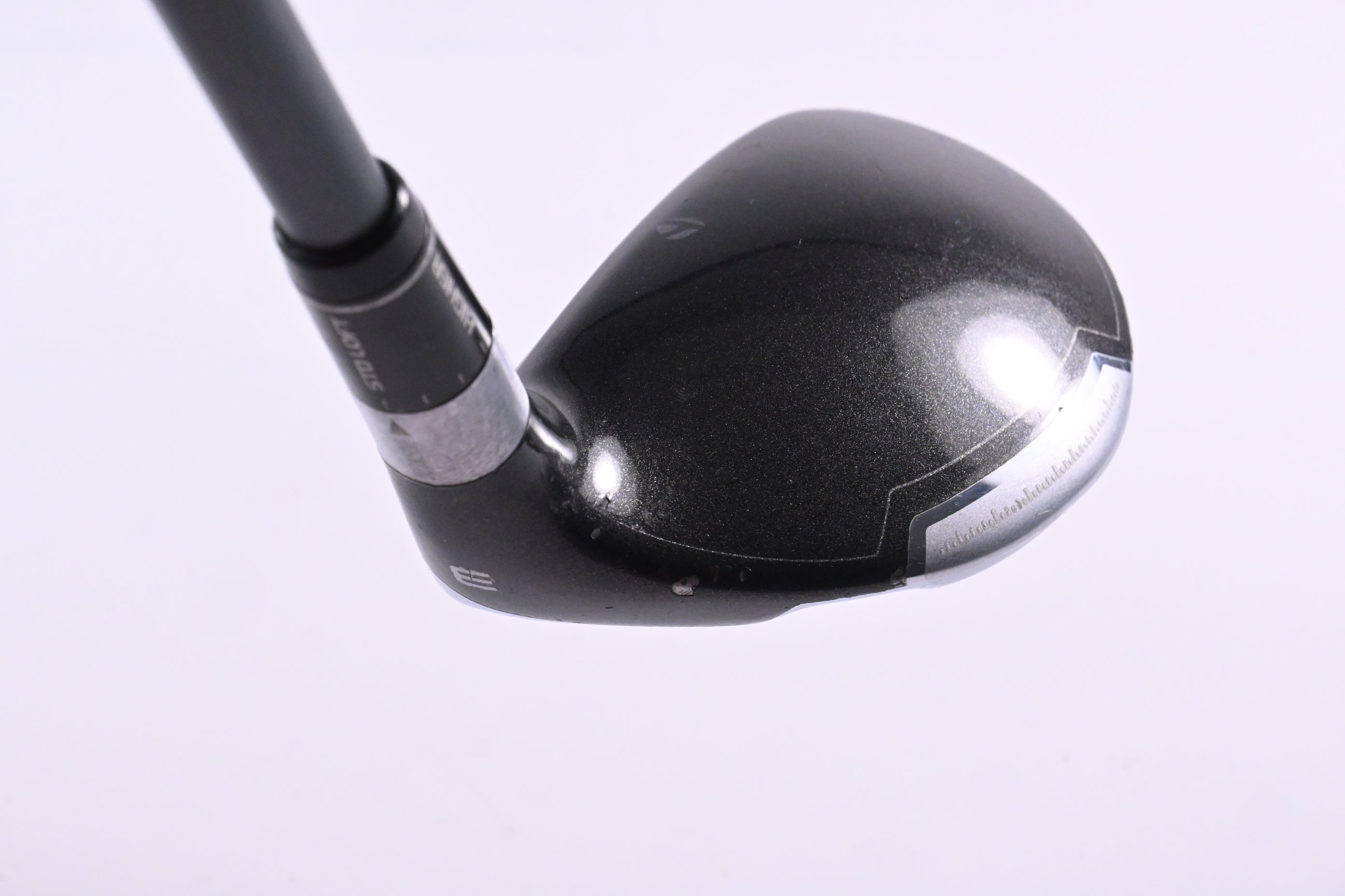 Taylormade SLDR #3 Hybrid / 19 Degree / Regular Flex Fujikura Speeder 82 Shaft