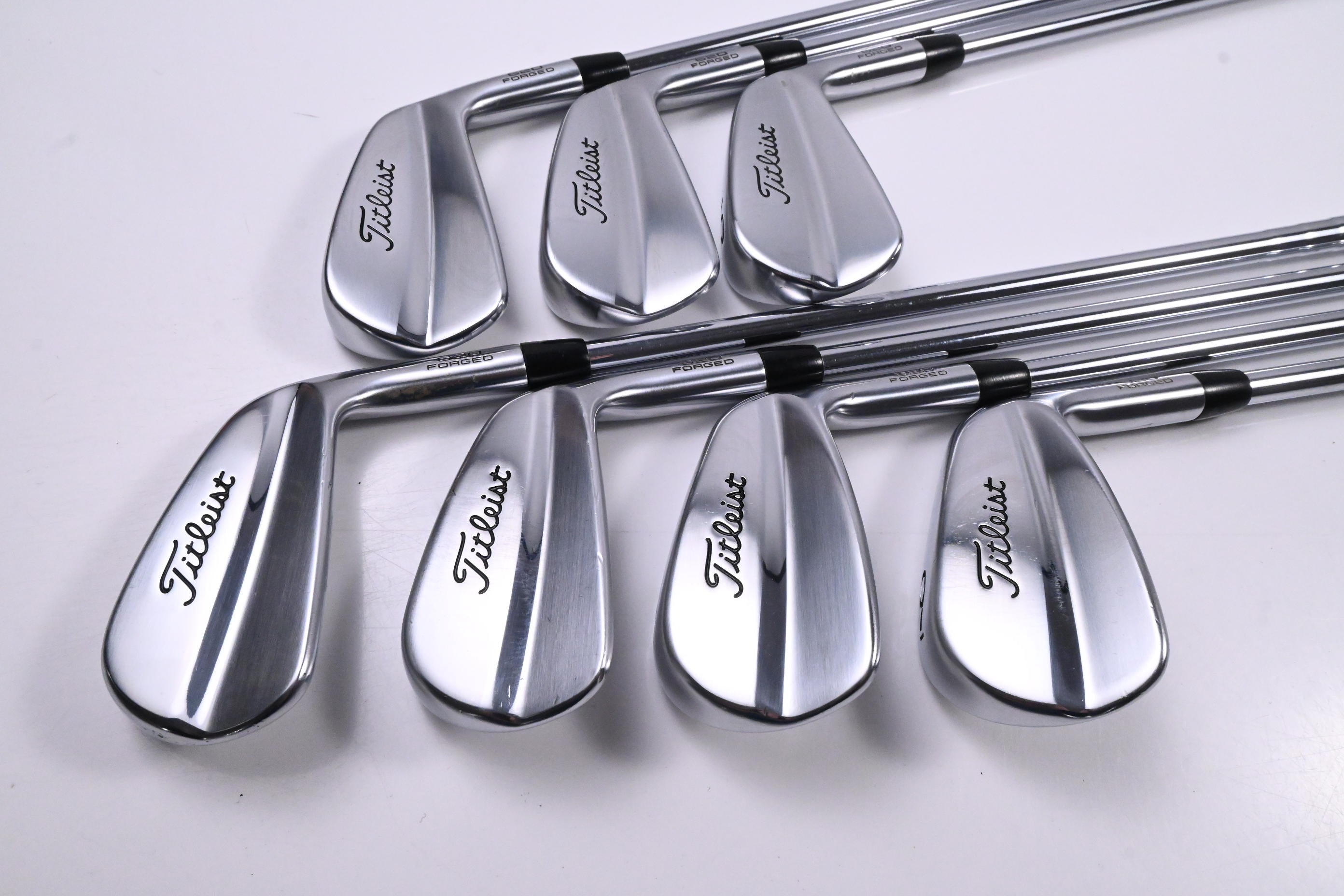 Titleist MB 620 Irons / 3-9i / Stiff Flex AMT Black S300 Shafts