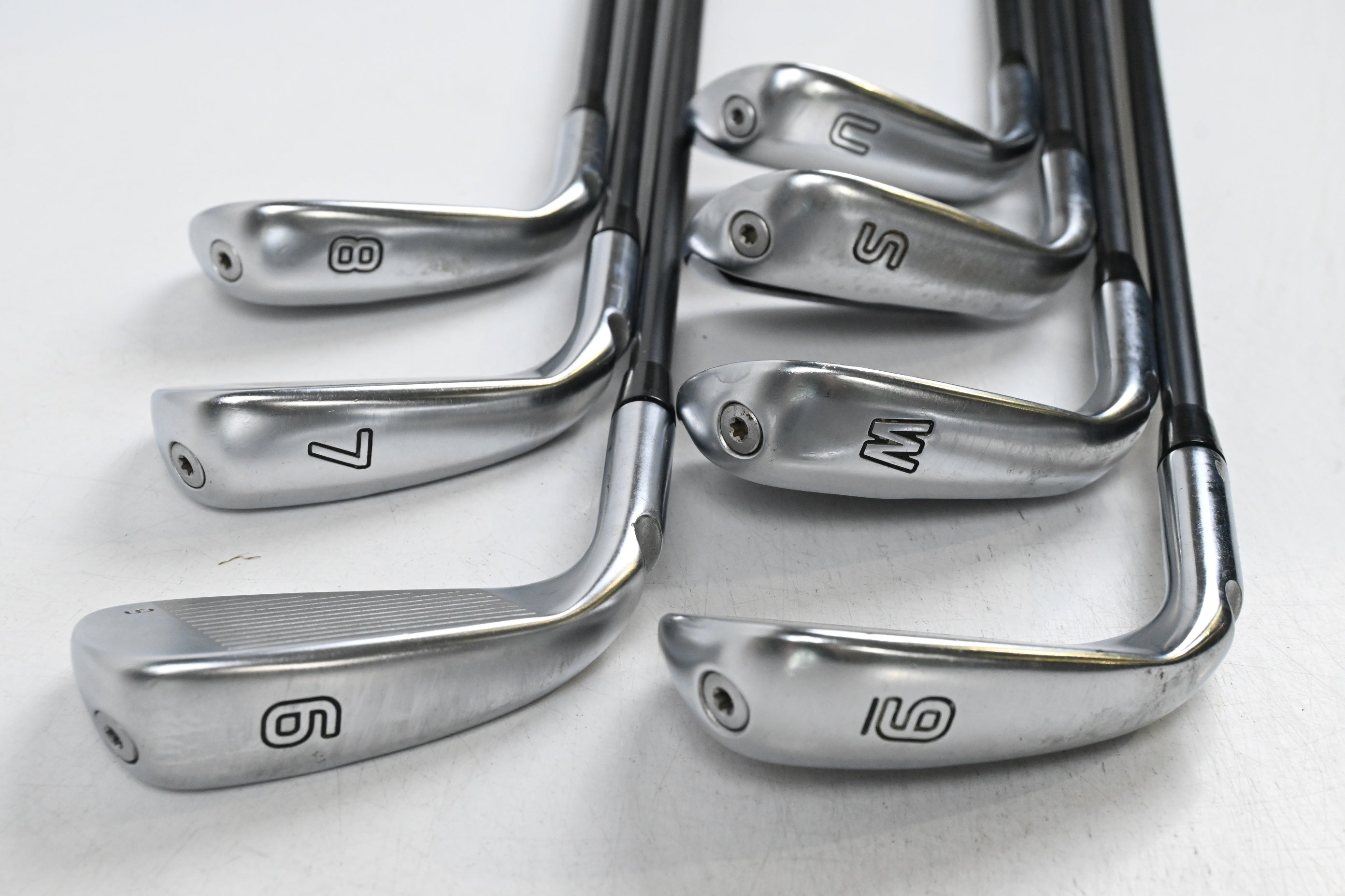Ping G410 Irons / 6-PW+GW+SW / Regular Flex Ping Alta CB Red AWT Shafts