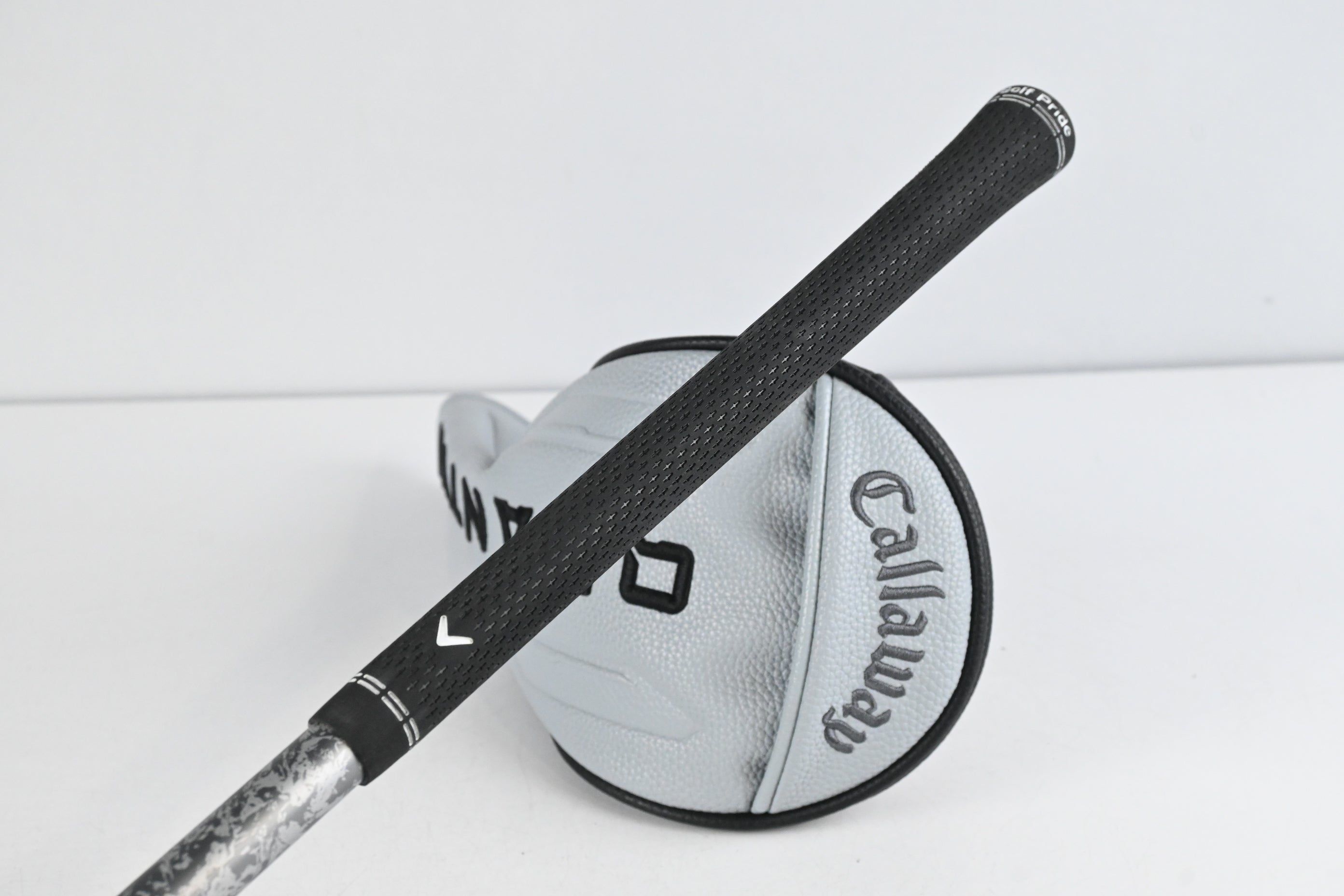 Left Hand Callaway Quantum Max Driver / 10.5 Degree / Regular Flex Denali Frost